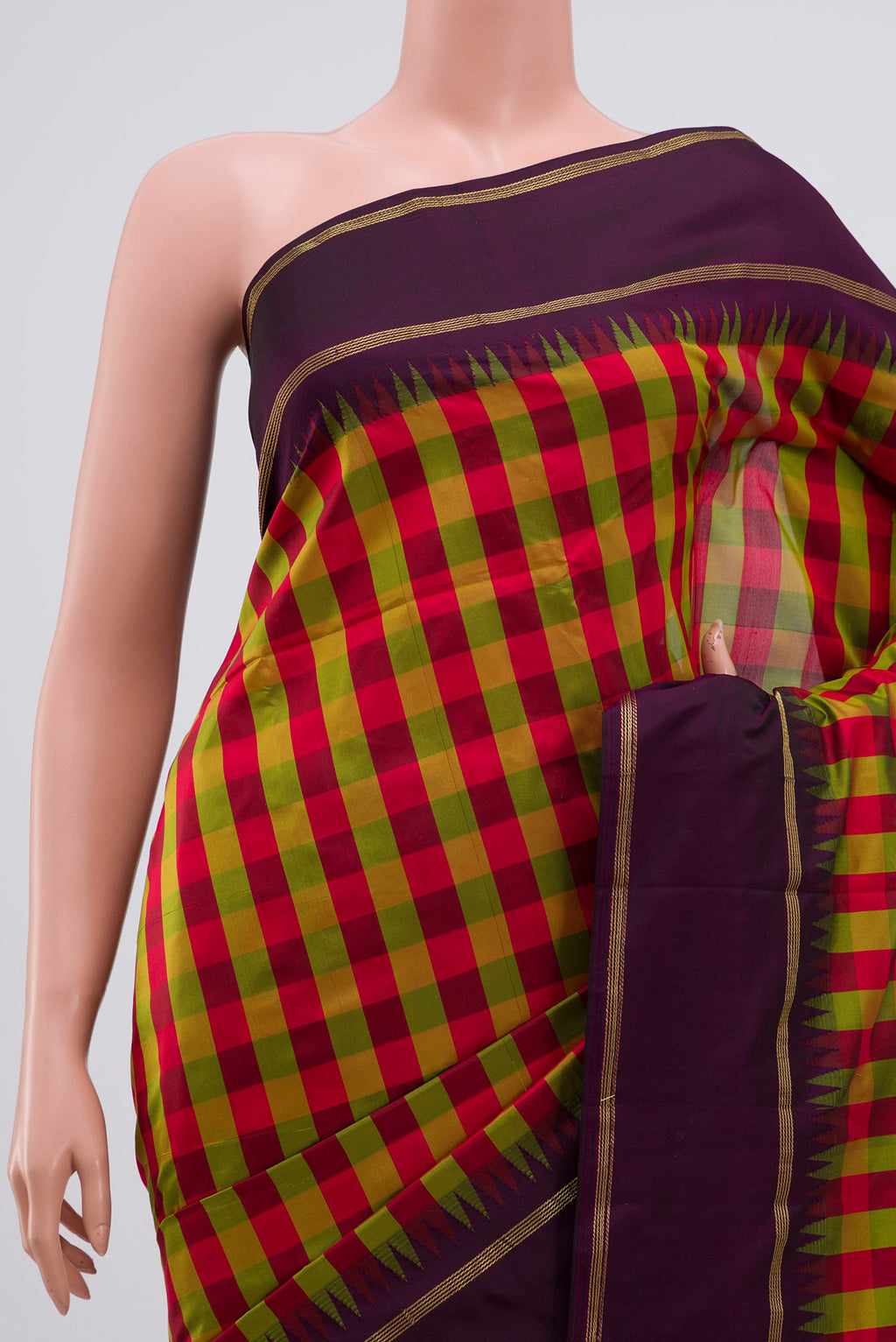 Border image of Multi Color Blended Bangalore Silk Saree with Checked design on the body and Thin Zari Line. 