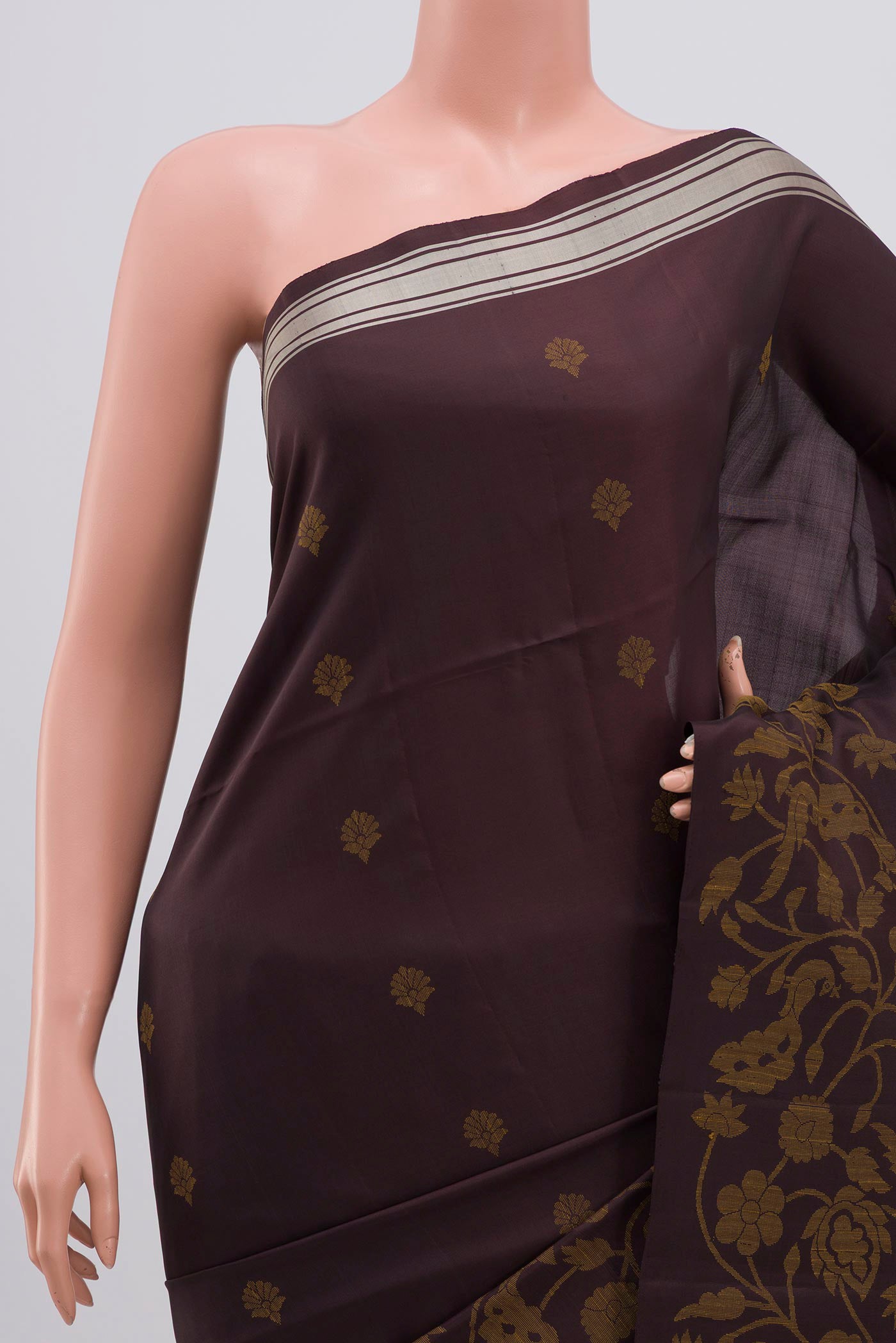 Border image of Brown Soft Silk Saree with Thread Butta on the body and Without Border. 