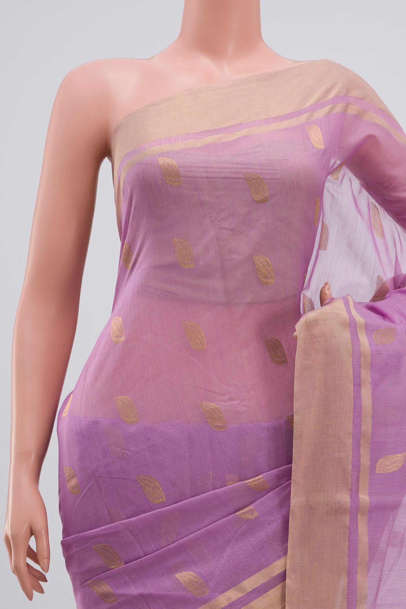 Border image of Lavender Chanderi Silk Cotton Saree with Zari Butta on the body and Zari Border. 