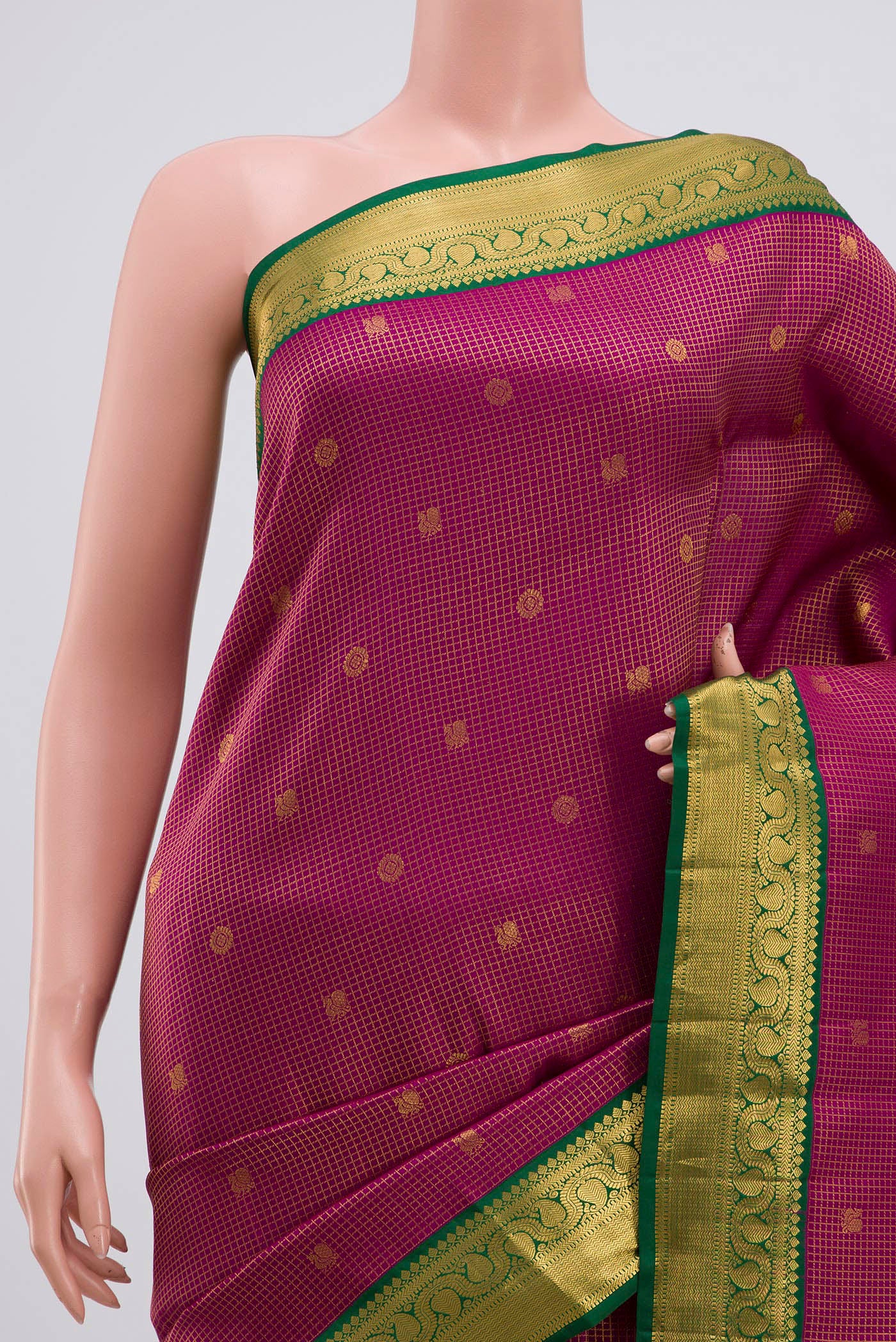Border image of Purple Kanjivaram Saree with Checked design on the body and Zari Border. 