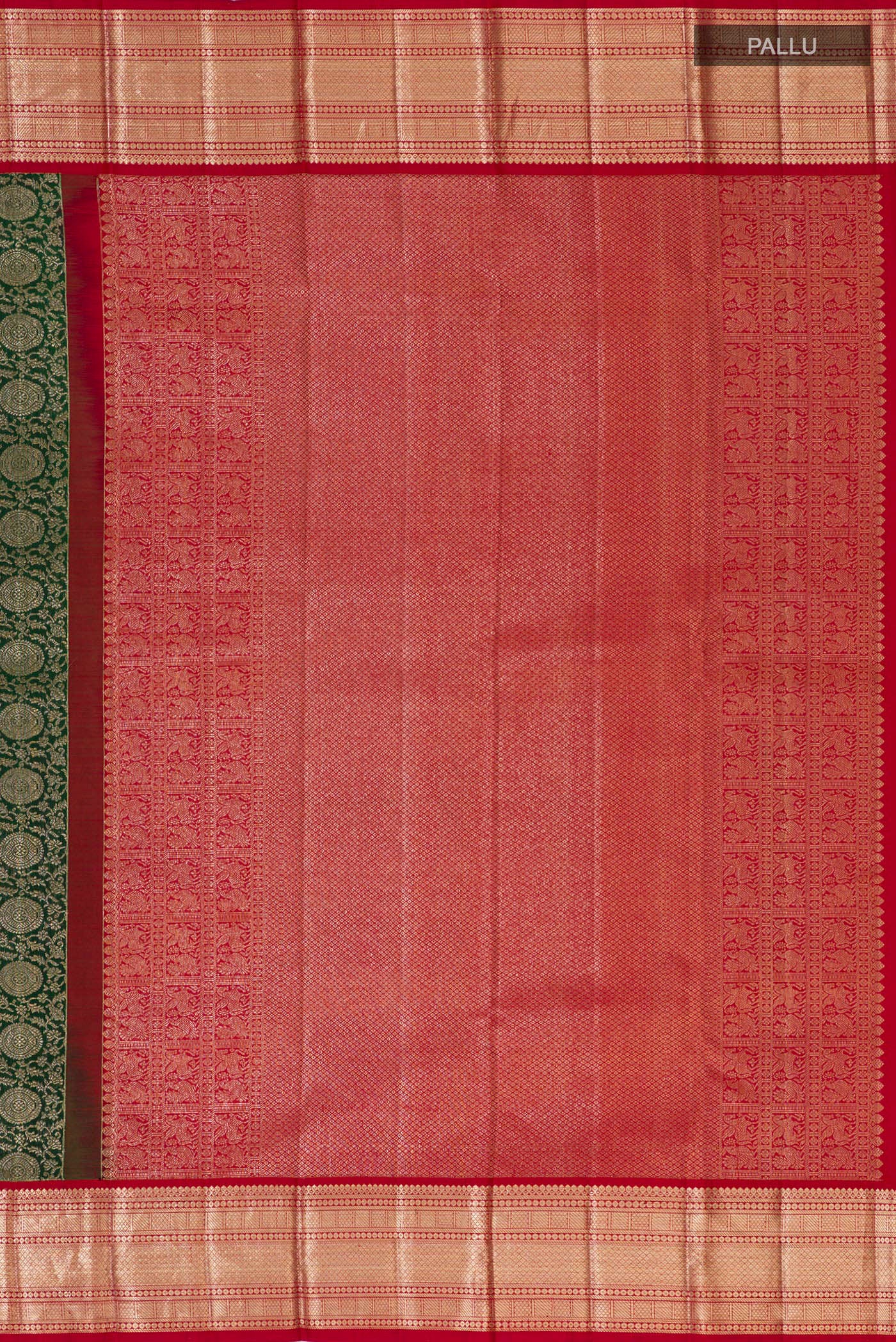 Close up image of the pallu of Bottle Green Kanchipuram Saree with Zari Brocade on the body and Zari Border. 