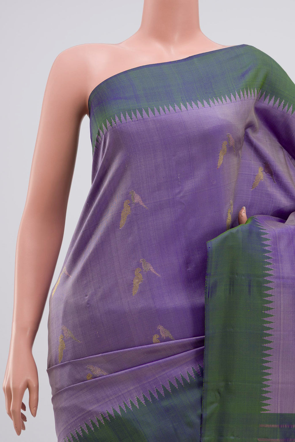 Border image of Grey Gadwal Silk Saree with Zari Butta on the body and Plain Border. 