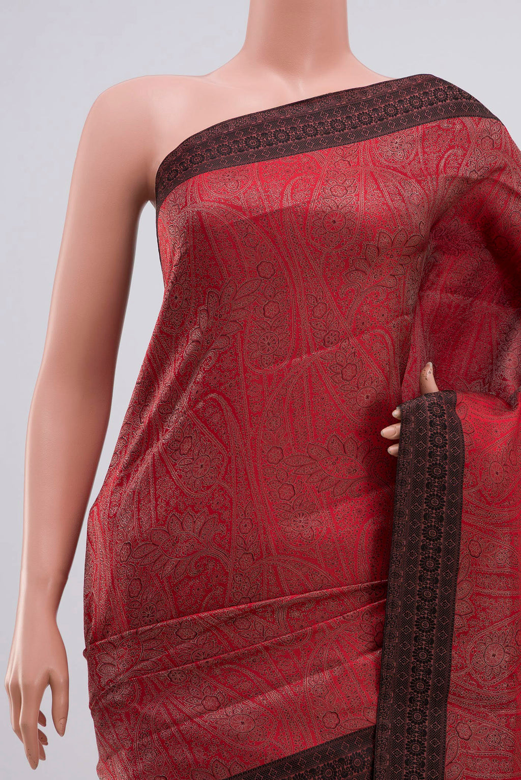 Border image of Red Soft Silk Saree with Jacquard design on the body and Thread Border. 