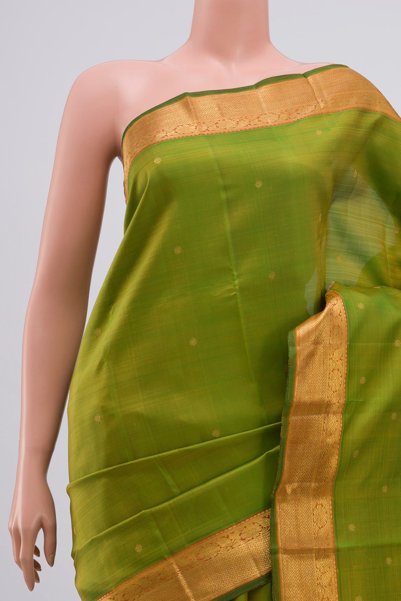 Border image of Pure Silk Pure Zari Light Green Kanjivaram Saree with Zari Butta on the body and Zari Border. 
