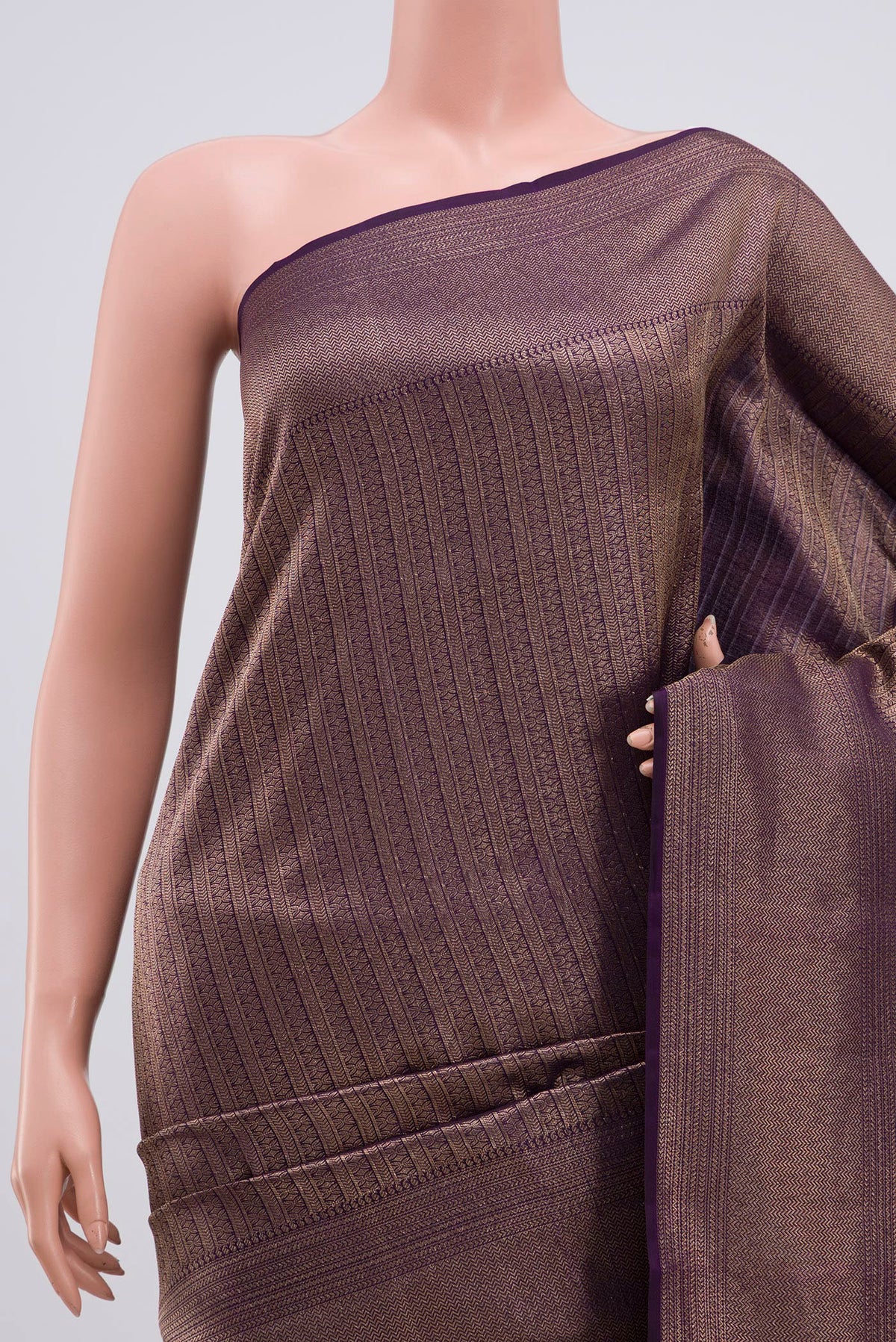 Border image of Violet Kanchipuram Saree with Zari Brocade on the body and Zari Border. 