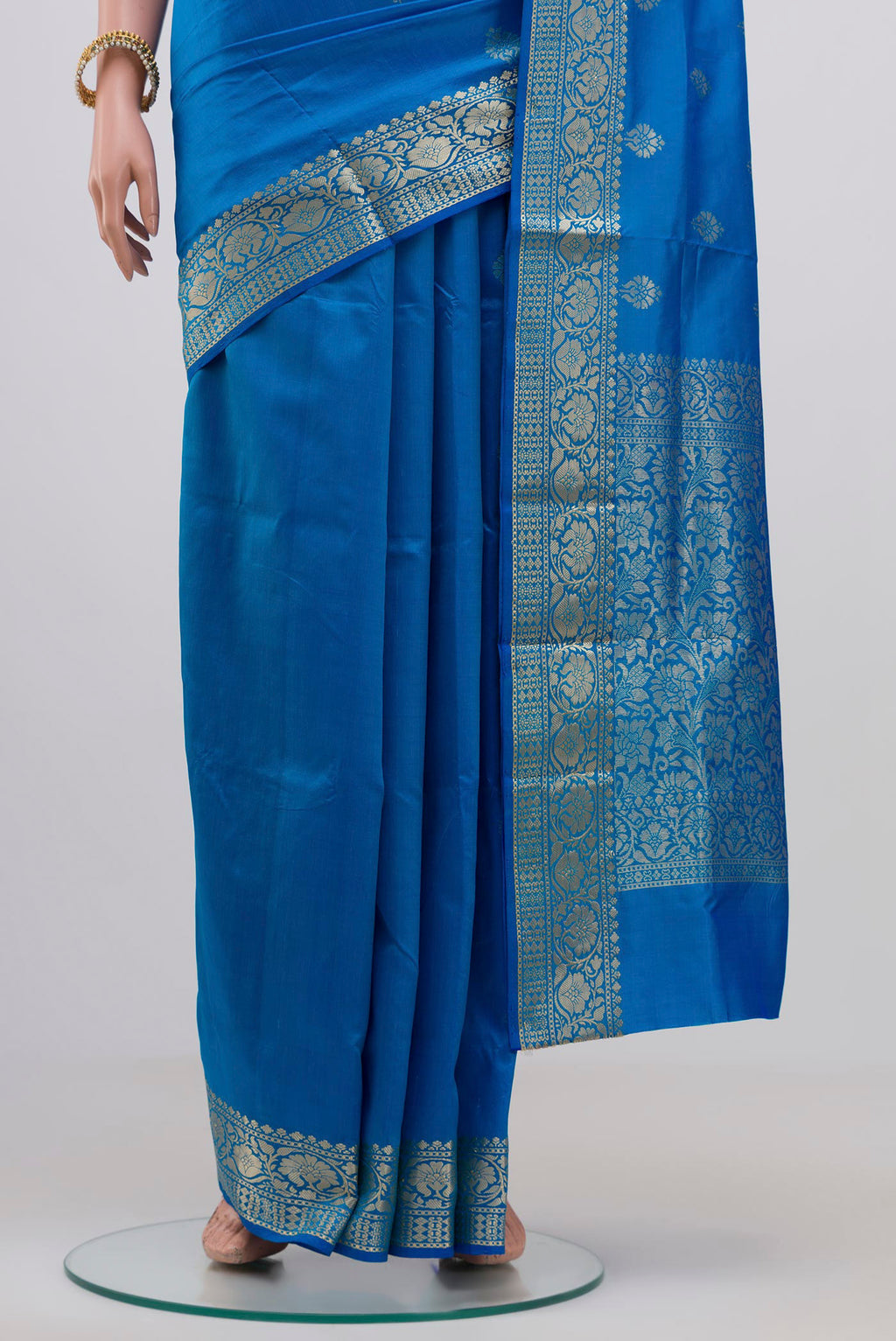 Pleats and pallu of Royal Blue Banarasi Katan Silk Saree with Zari Butta on the body and Zari Border. 