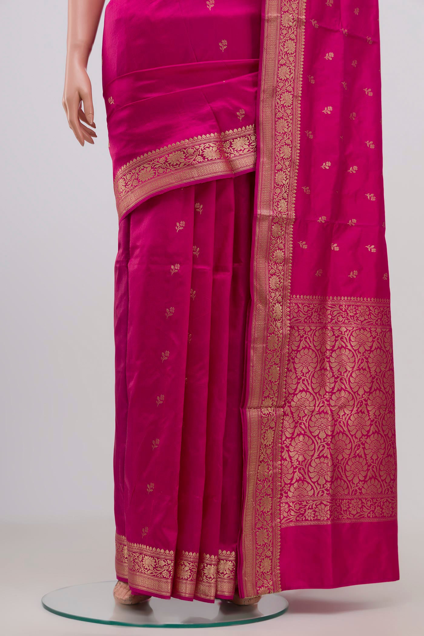 Pleats and pallu of Pink Banarasi Katan Silk Saree with Zari Butta on the body and Zari Border. 