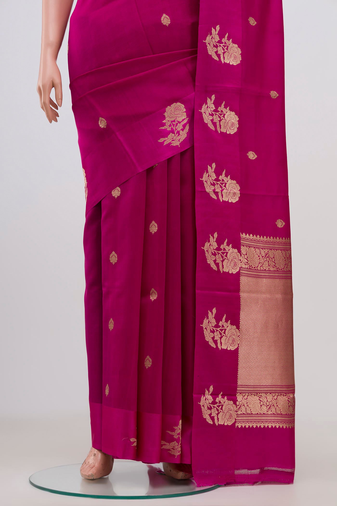 Pleats and pallu of Pink Banarasi Katan Silk Saree with Zari Butta on the body and Fancy Border. 