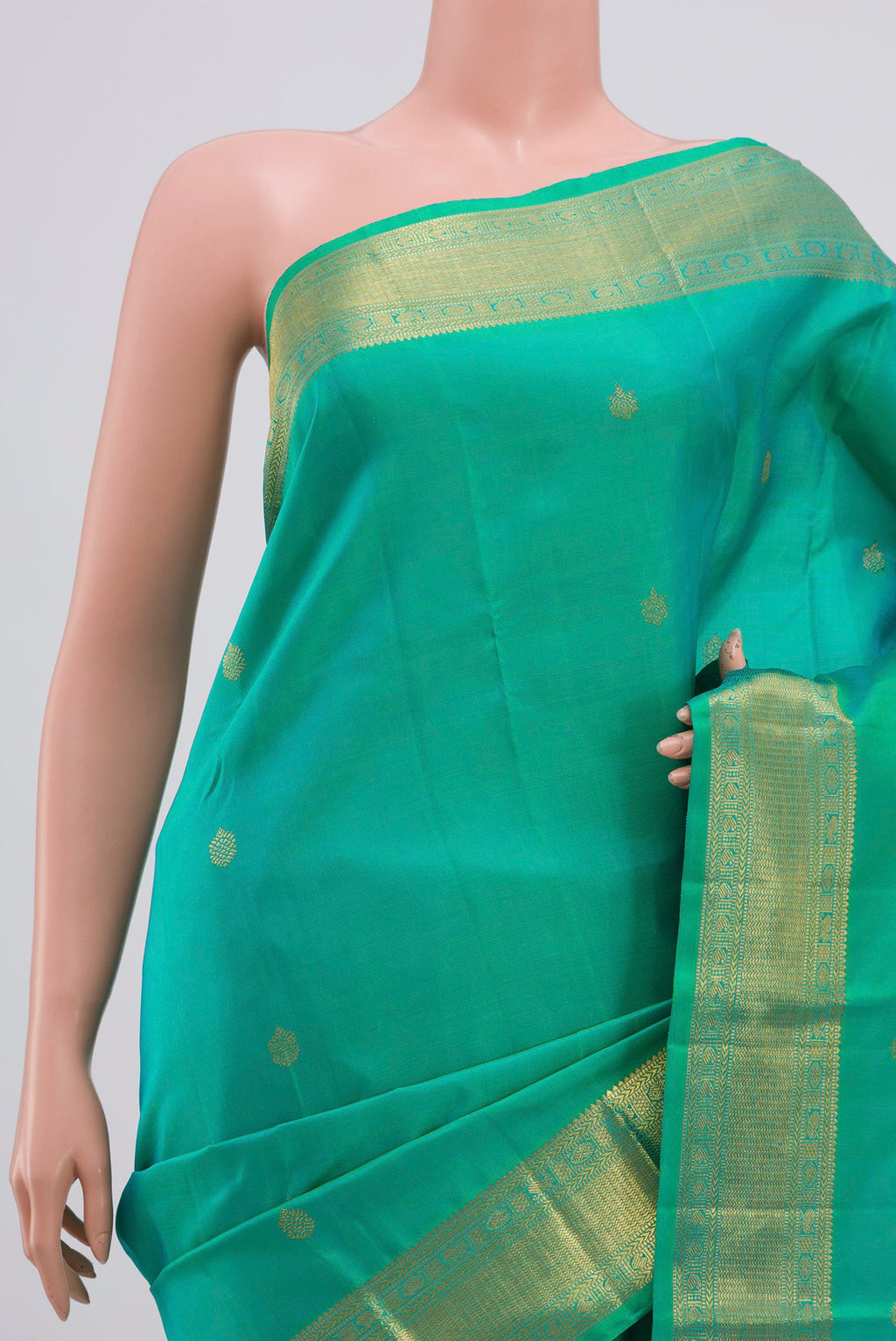 Border image of Pure Silk Pure Zari Green Kanjivaram Saree with Zari Butta on the body and Zari Border. 