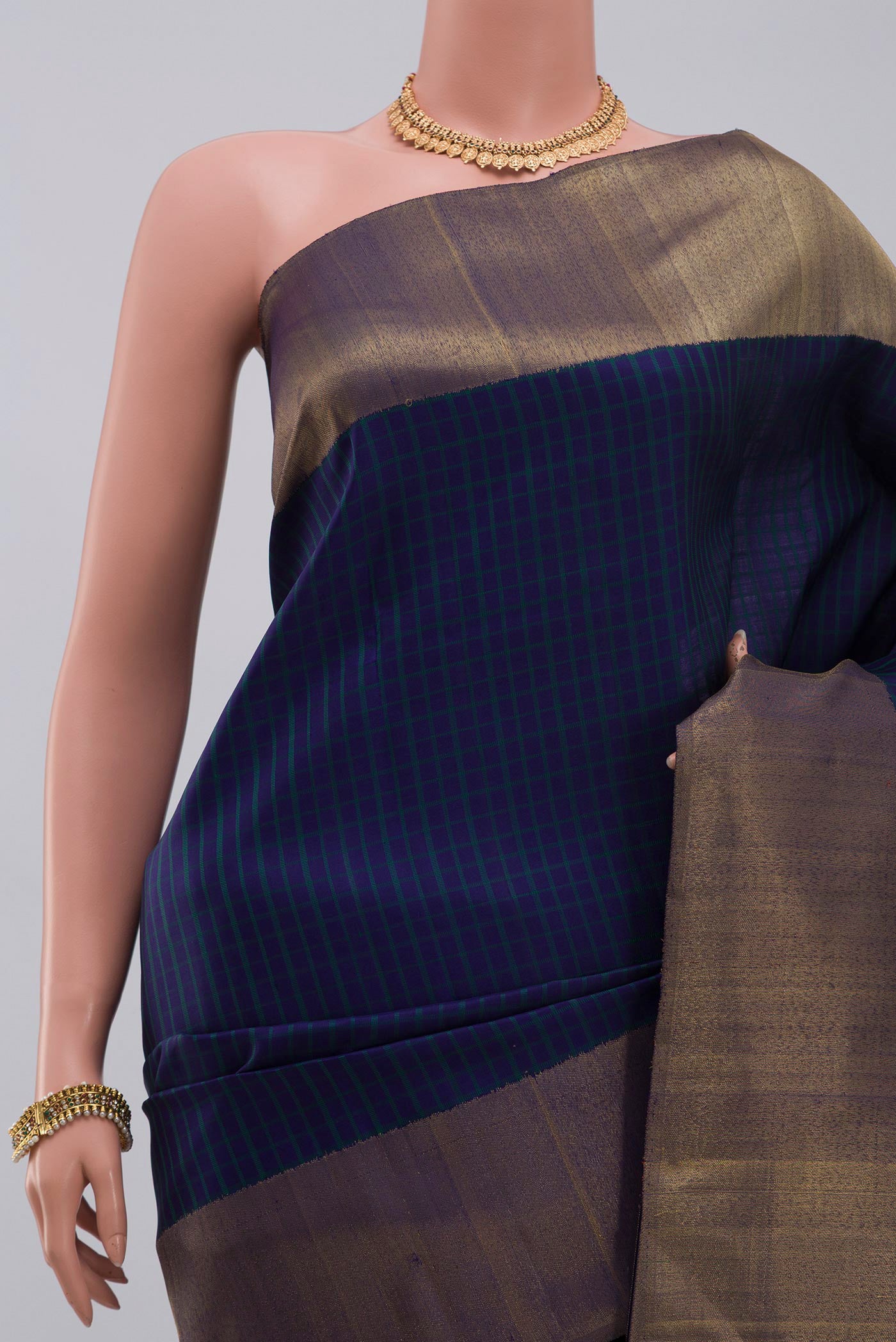 Border image of Pure Silk Pure Zari Blue Kanjivaram Saree with Checked design on the body and Zari Border. 