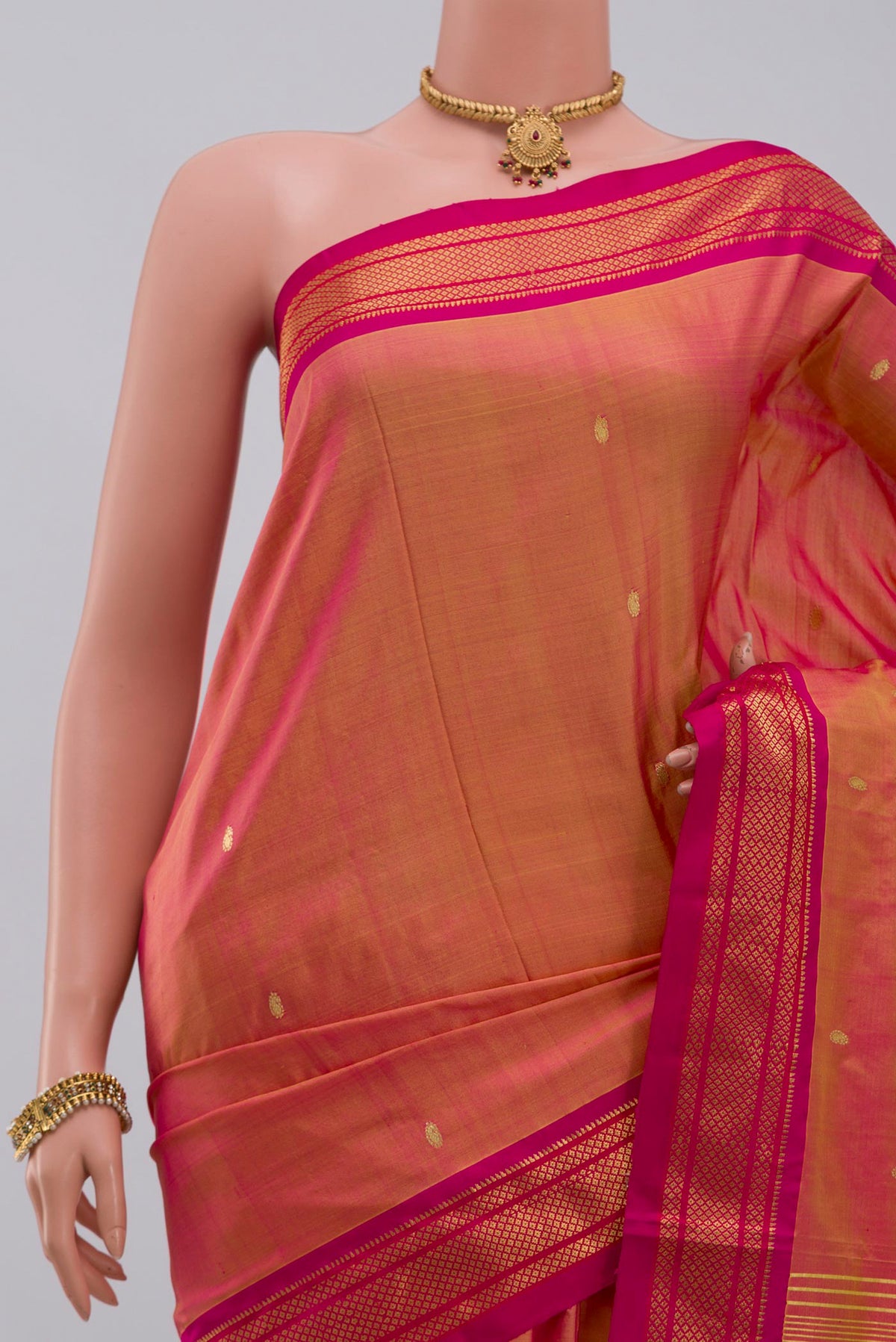 Border image of Pink Paithani Silk Saree with Zari Butta on the body and Zari Border. 
