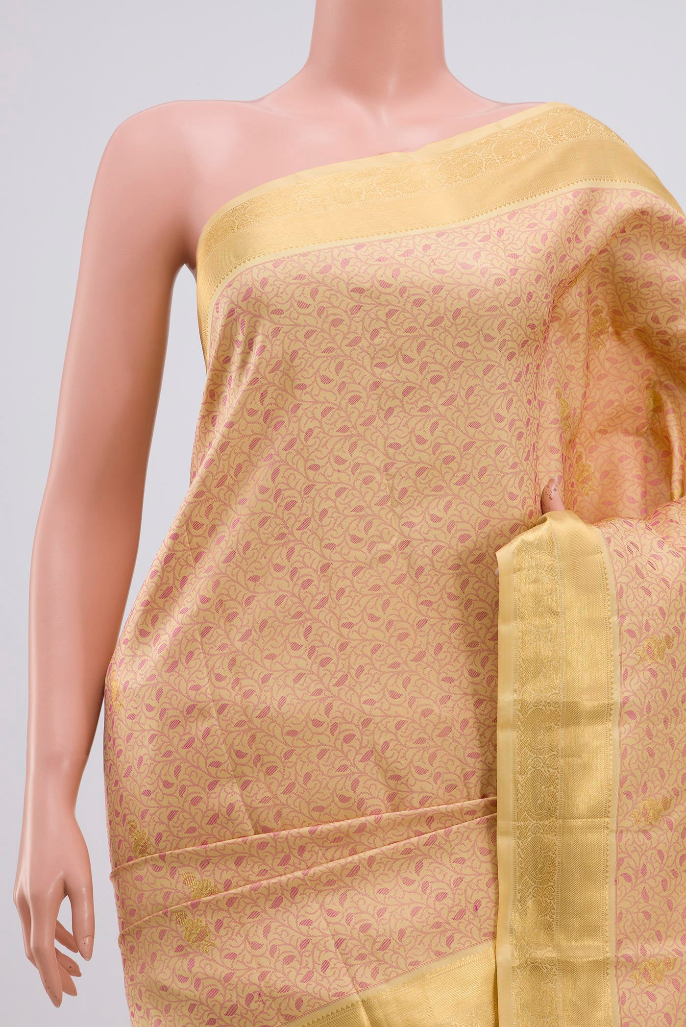 Border image of Pure Silk Pure Zari Beige Kanjivaram Saree with Jacquard With Zari Butta on the body and Zari Border. 