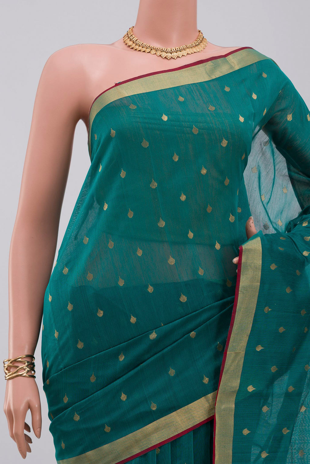 Border image of Green Chanderi Silk Cotton Saree with Zari Butta on the body and Zari Border. 
