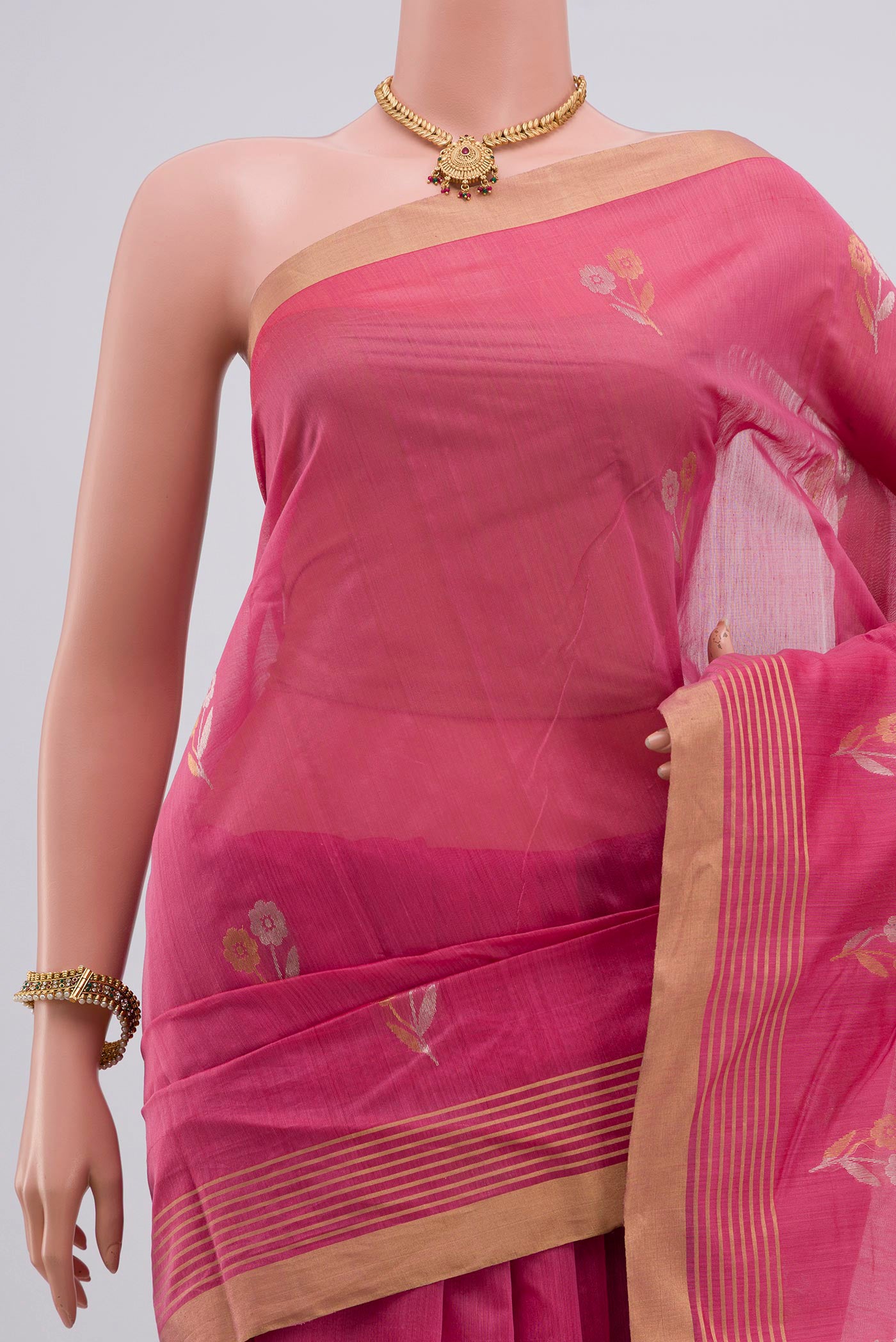 Border image of Pink Chanderi Silk Cotton Saree with Zari Butta on the body and Zari Border. 