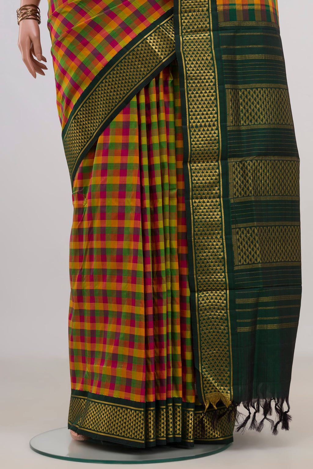 Pleats and pallu of Pure Silk Multi Color Kanchipuram Nine Yards Saree with Checked design on the body and Zari Border. 