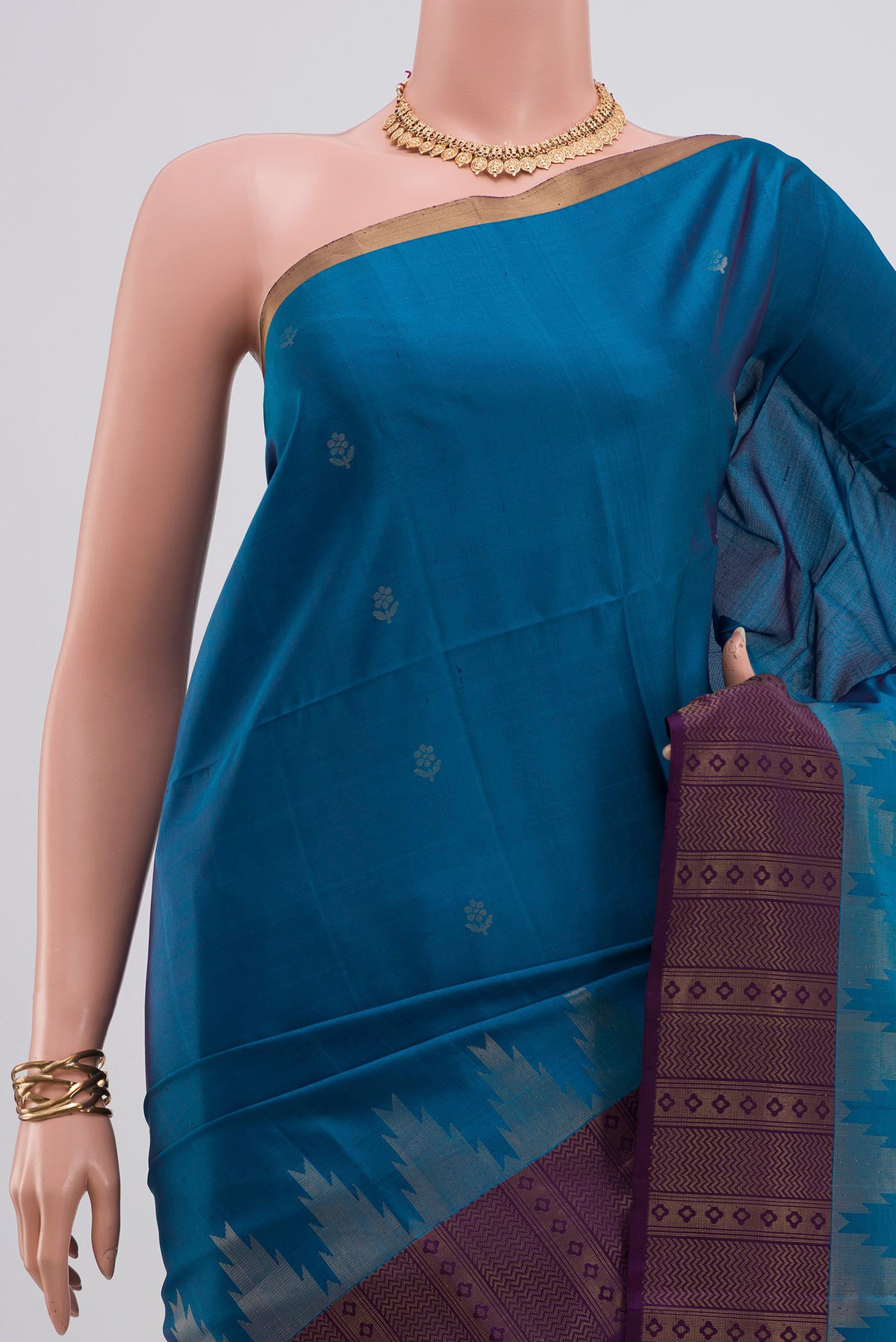 Border image of Blue Soft Silk Saree with Zari Butta on the body and Fancy Border. 