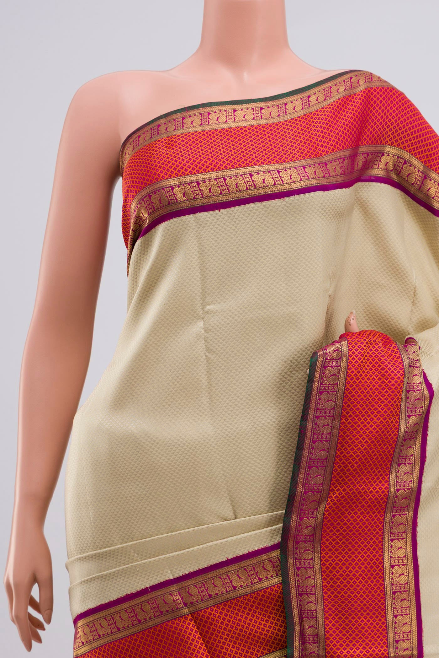 Border image of Pure Silk Pure Zari Cream Kanchipuram Saree with Jacquard design on the body and Zari Border. 