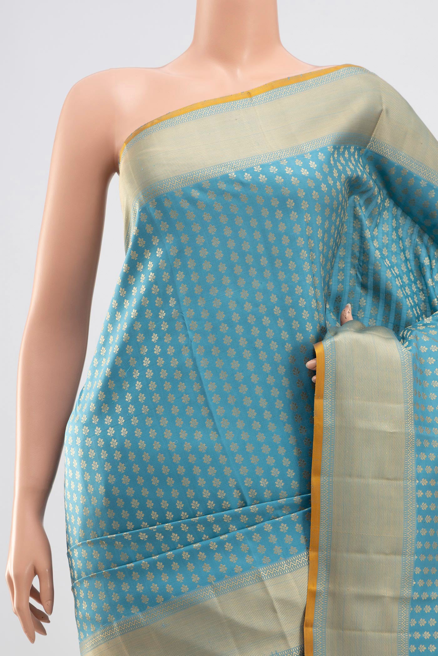 Border image of Blue Kanchipuram Silk Saree with Thread Butta on the body and Thread Border. 