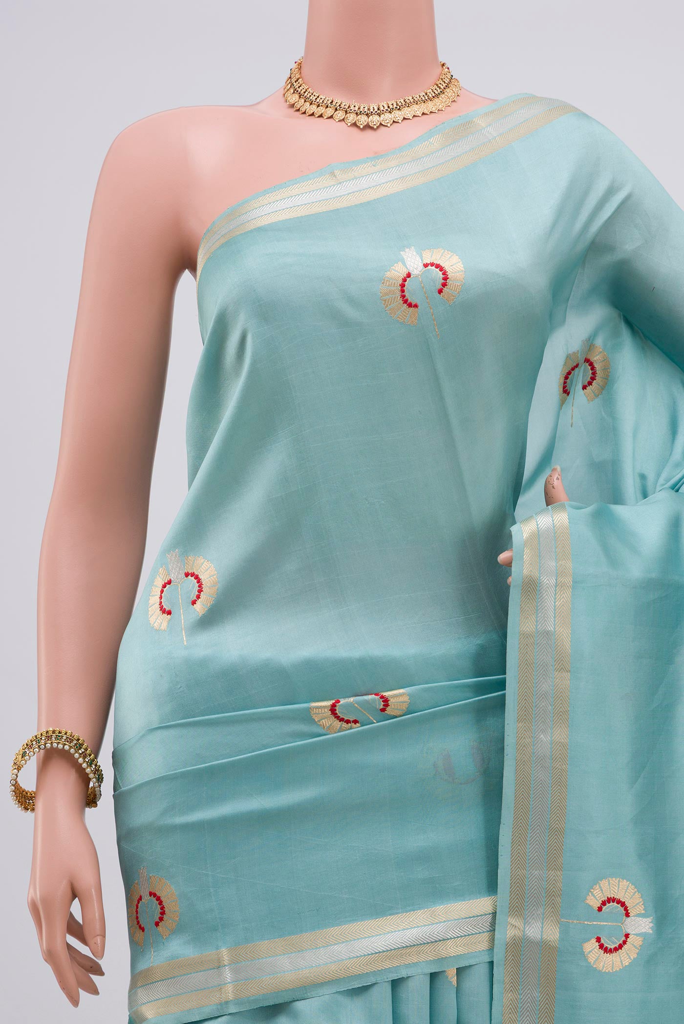 Border image of Sky Blue Banarasi Katan Silk Saree with Zari Butta on the body and Zari Border. 