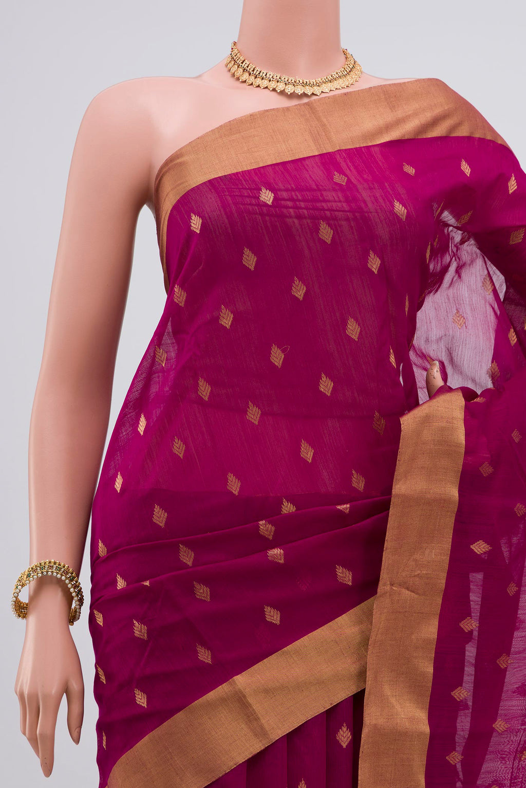 Border image of Purple Chanderi Silk Cotton Saree with Zari Butta on the body and Zari Border. 