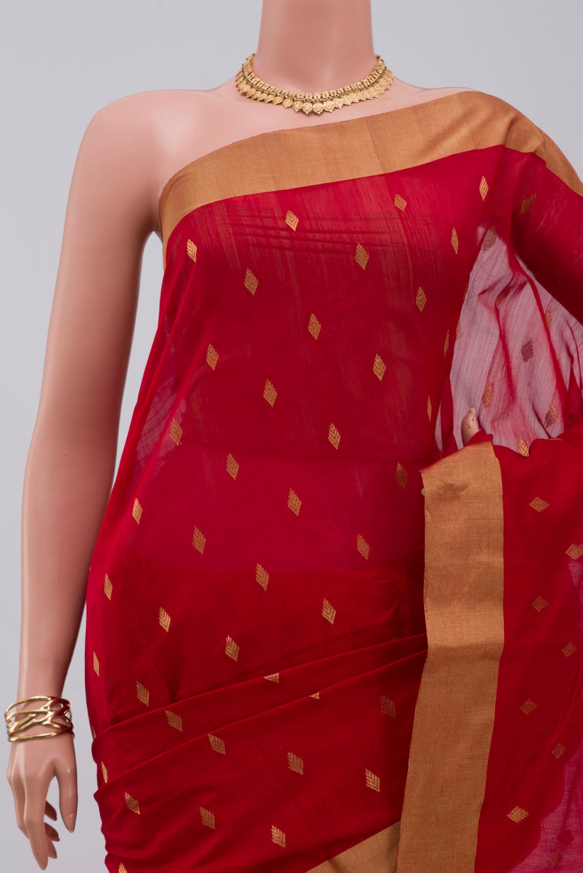 Border image of Red Chanderi Silk Cotton Saree with Zari Butta on the body and Zari Border. 