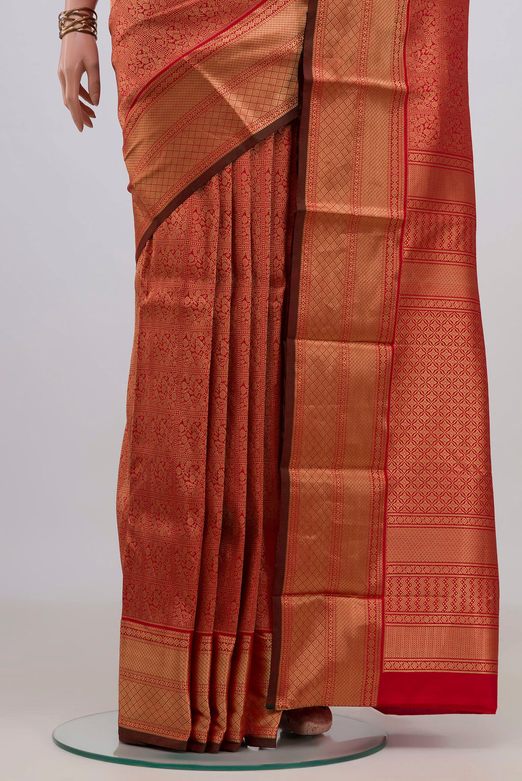 Pleats and pallu of Pure Silk Red Kanchipuram Saree with Zari Brocade on the body and Zari Border. 