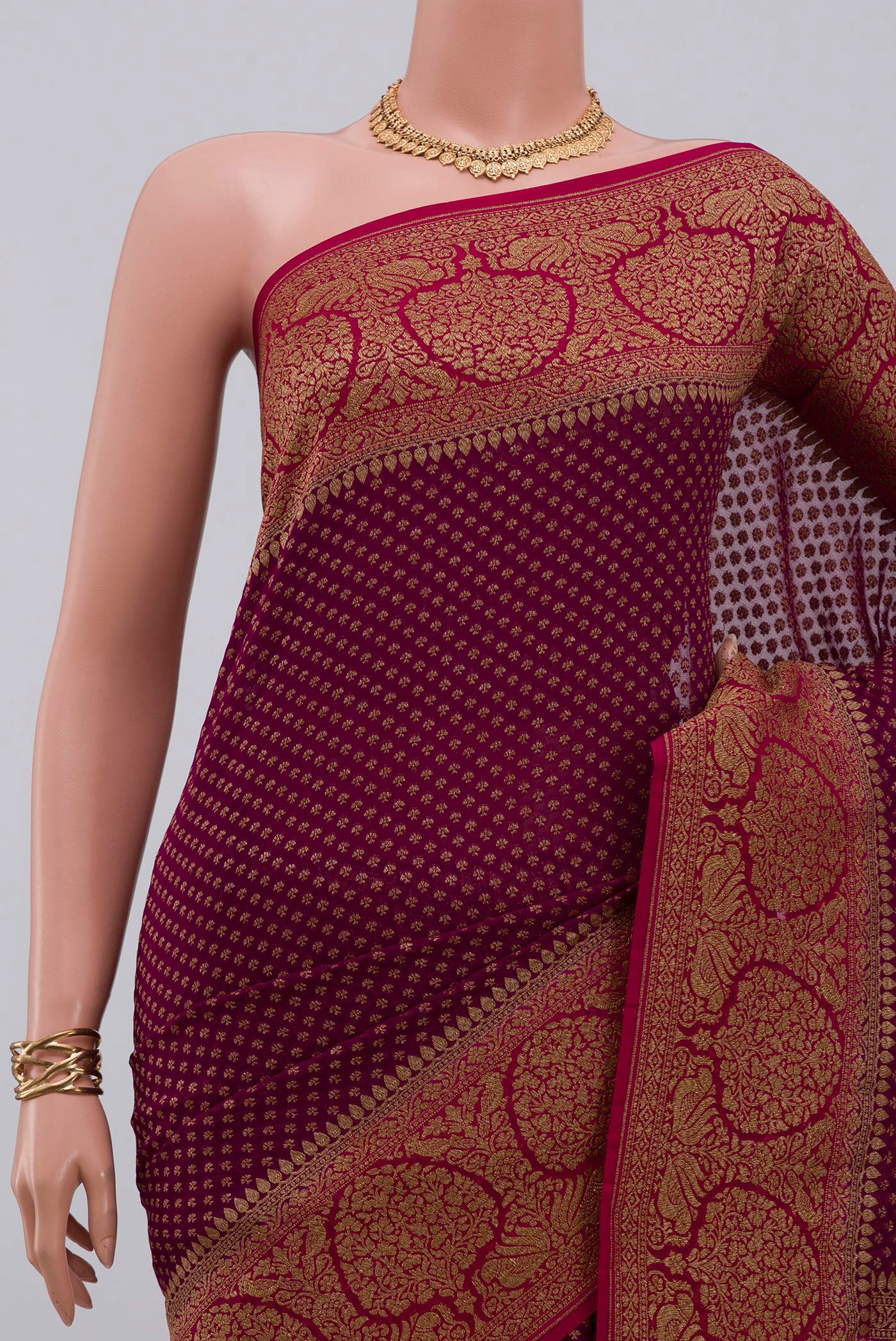 Border image of Purple Georgette Saree with Fancy on the body and Fancy Border. 