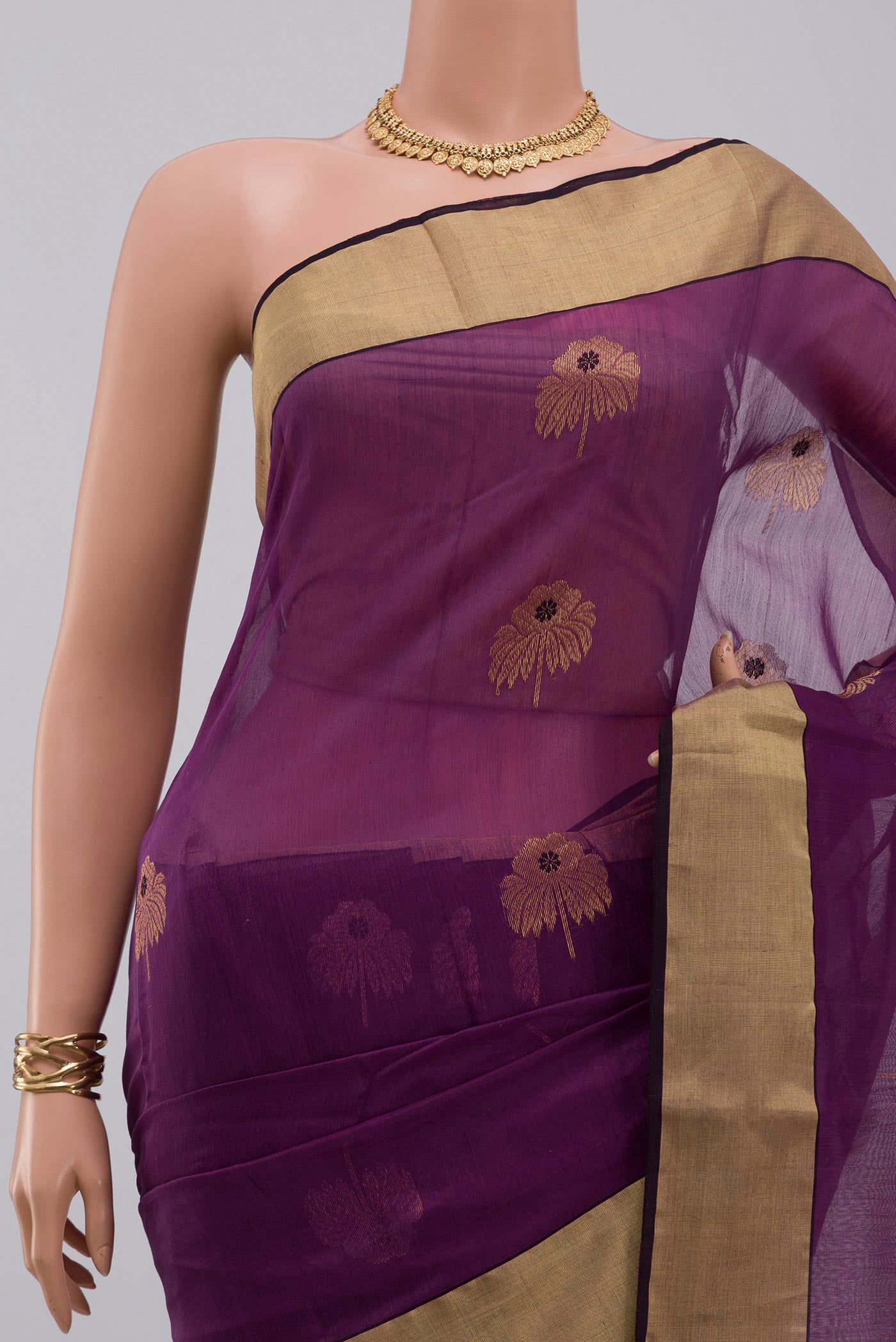Border image of Purple Chanderi Silk Cotton Saree with Zari Butta on the body and Zari Border. 