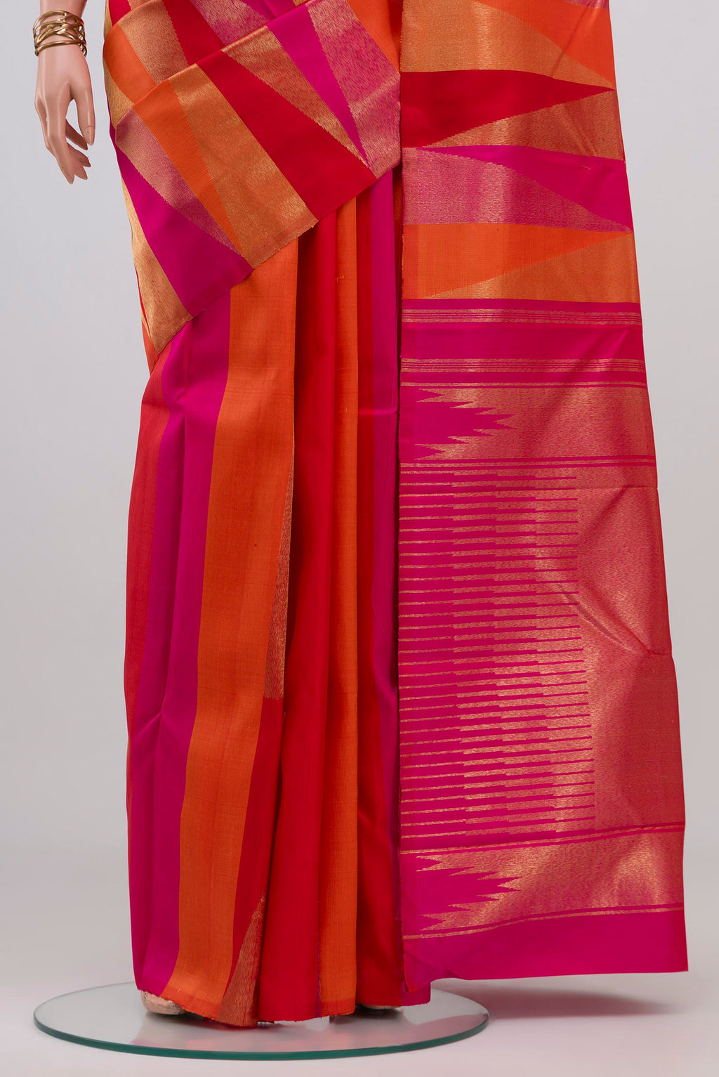 Pleats and pallu of Multi Color Kanjivaram Silk Saree with Fancy on the body and Without Border. 