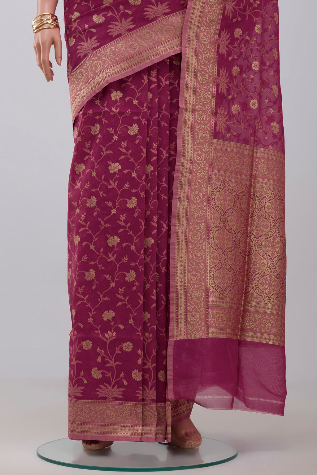 Pleats and pallu of Pink Banarasi Saree with Fancy on the body and Fancy Border. 