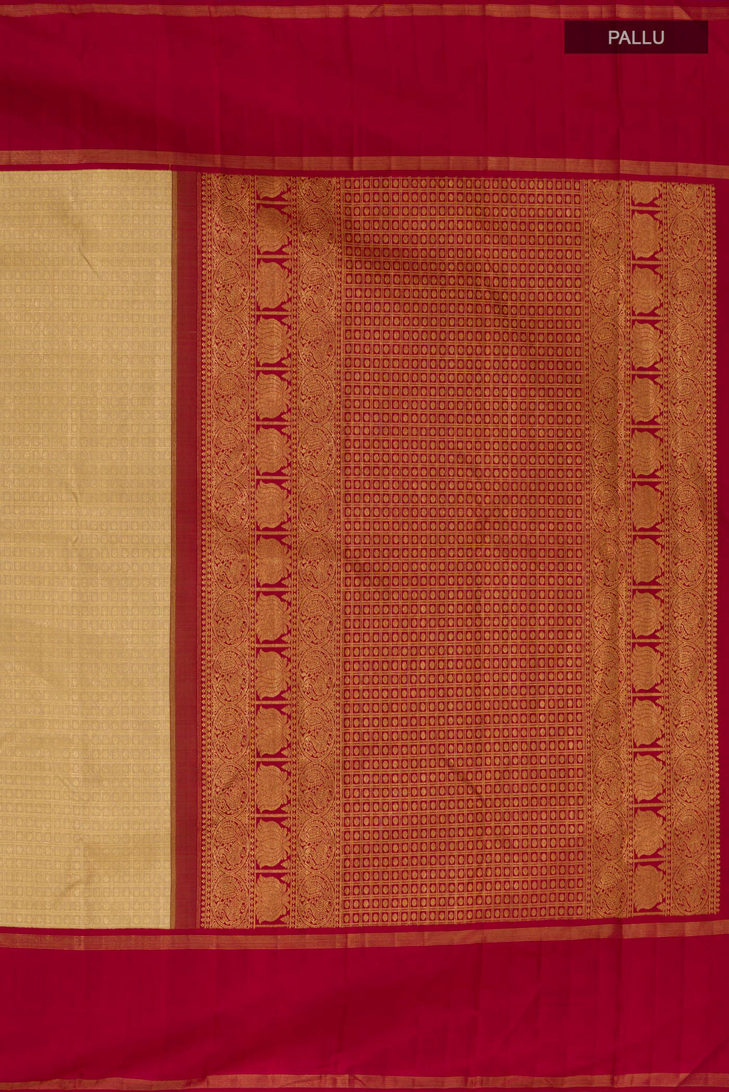 Close up image of the pallu of Golden Kanchipuram Silk Saree with Zari Brocade on the body and Thin Zari Line. 