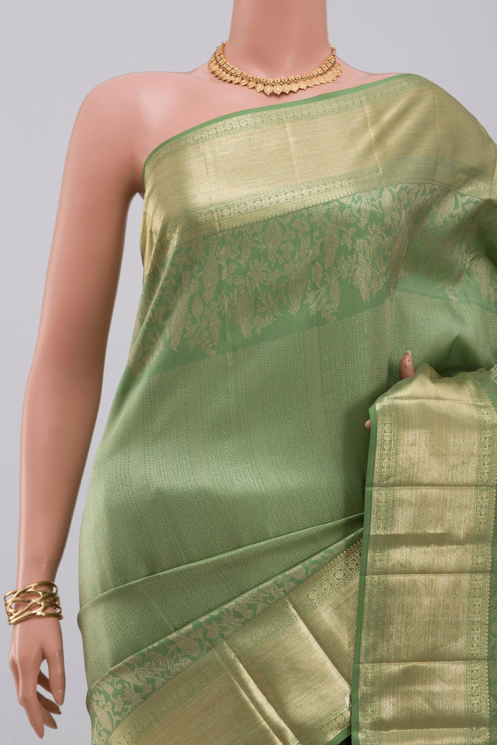 Border image of Green Kanjivaram Silk Saree with Zari Brocade on the body and Zari Border. 