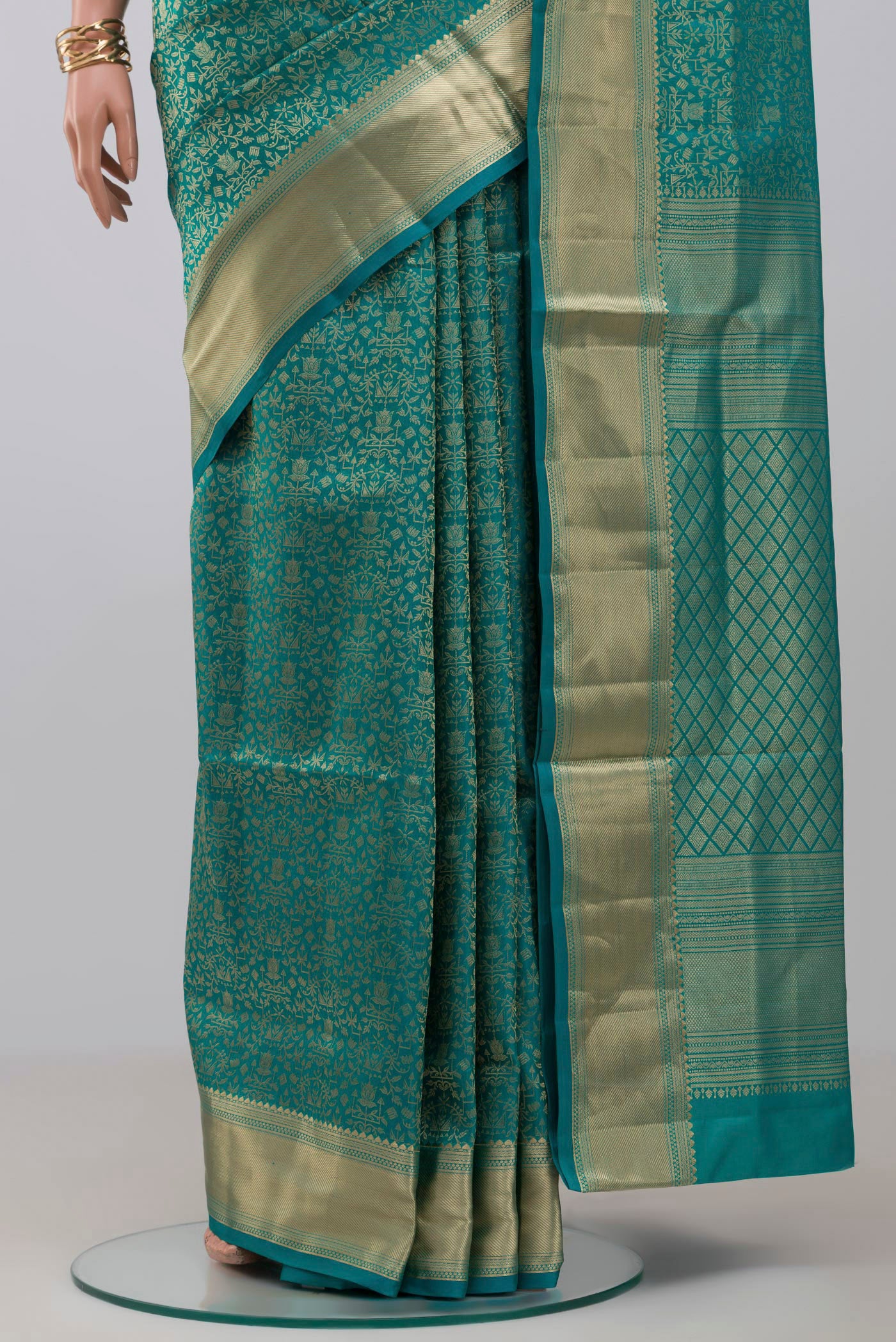 Pleats and pallu of Blue Soft Silk Saree with Zari Brocade on the body and Zari Border. 