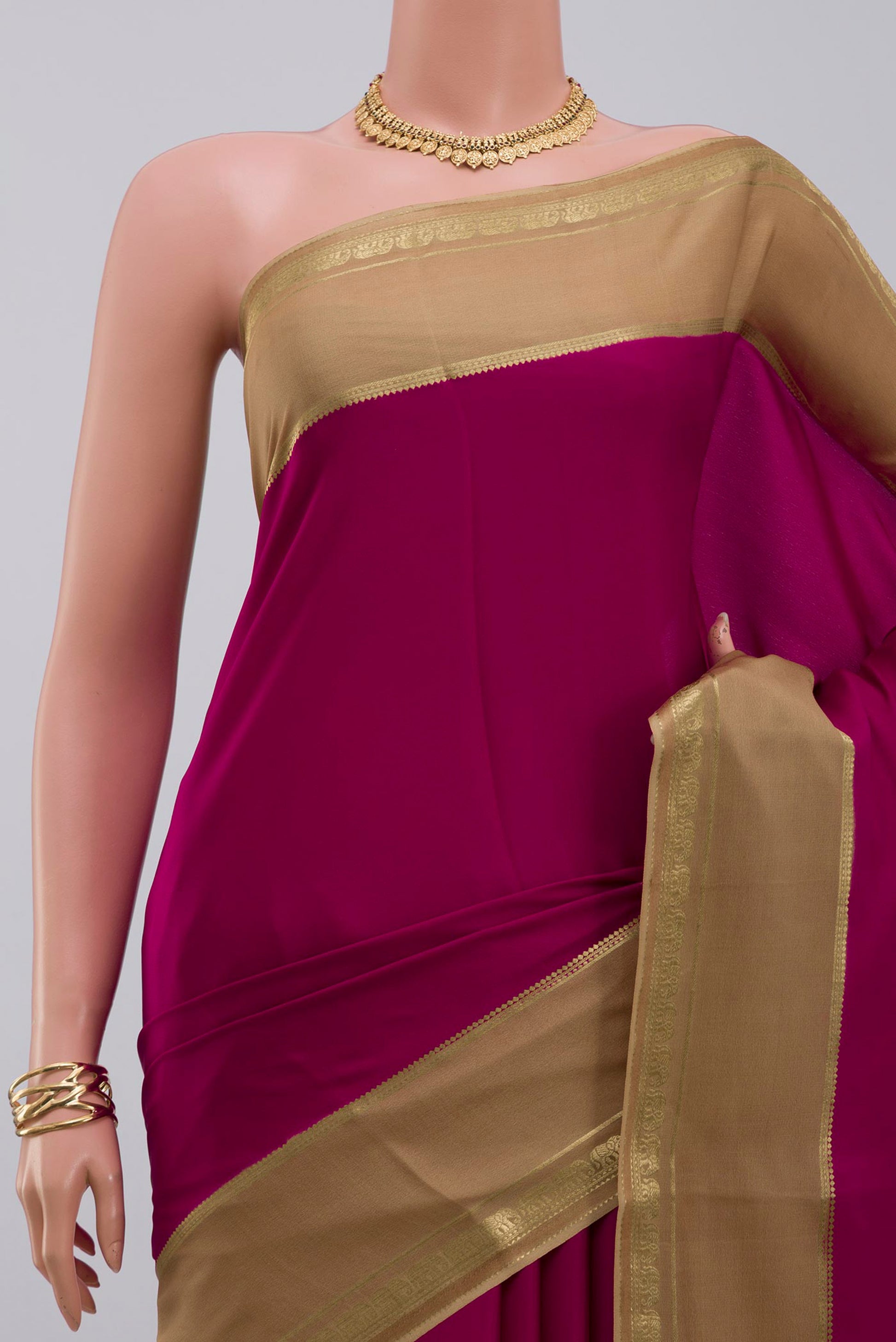 Border image of Dark Pink Mysore Crepe Saree with Plain Body and Zari Border. 