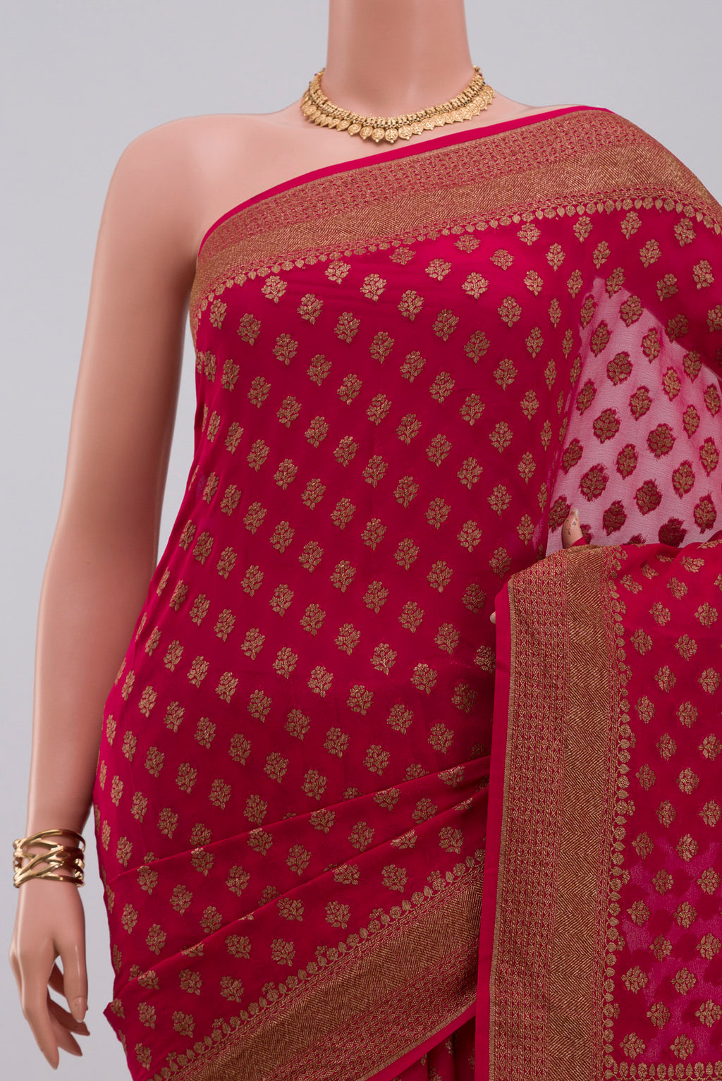 Border image of Pink Georgette Saree with Fancy on the body and Fancy Border. 
