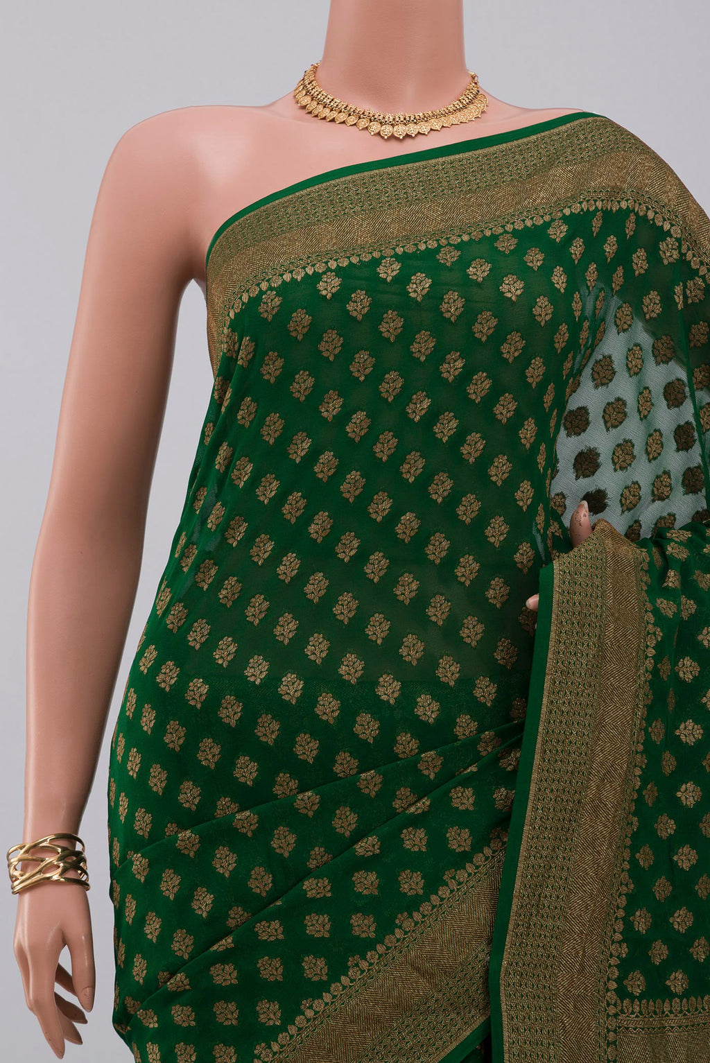 Border image of Green Georgette Saree with Fancy on the body and Fancy Border. 