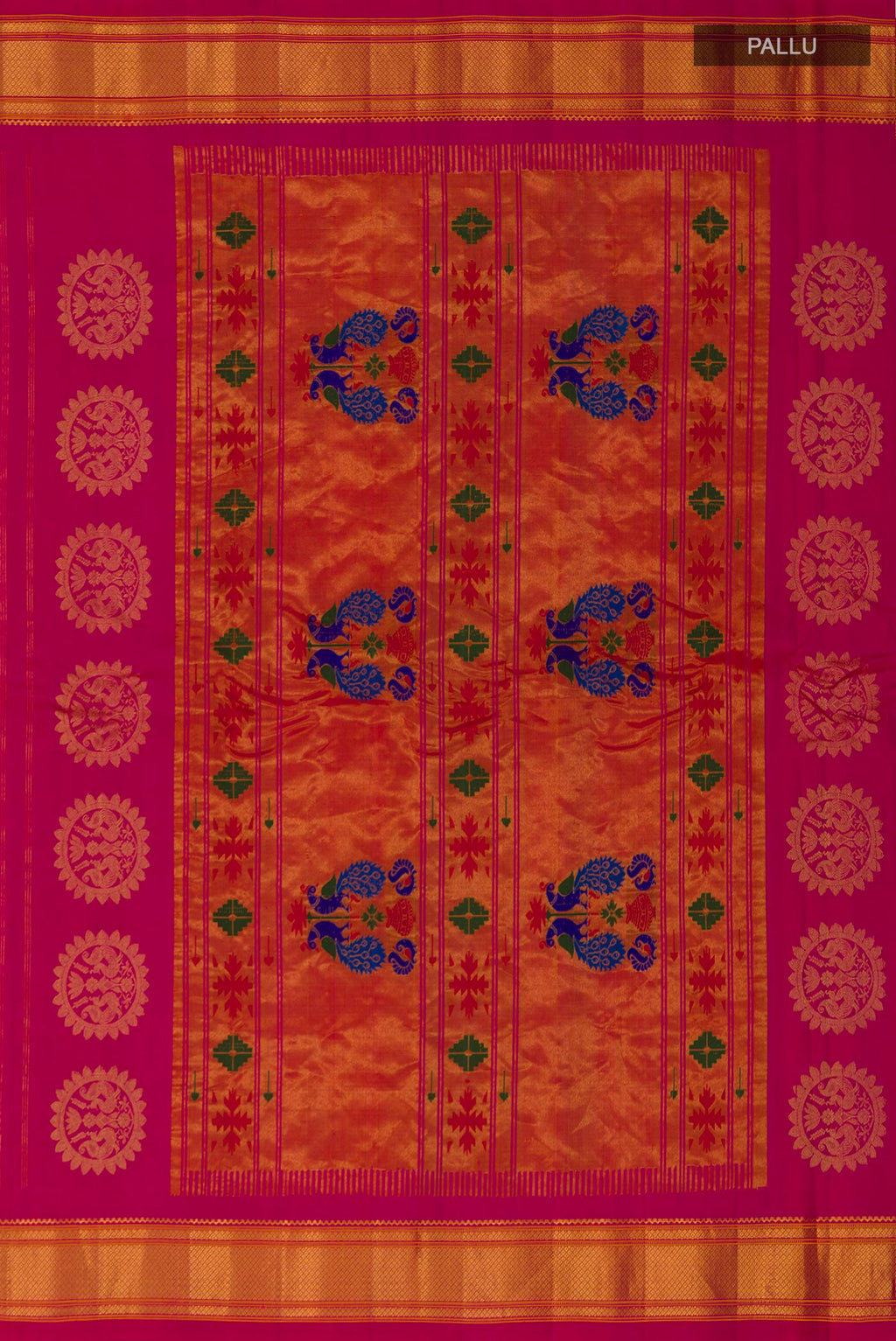 Close up image of the pallu of Pink Gadwal Silk Saree with Zari Butta on the body and Zari Border. 