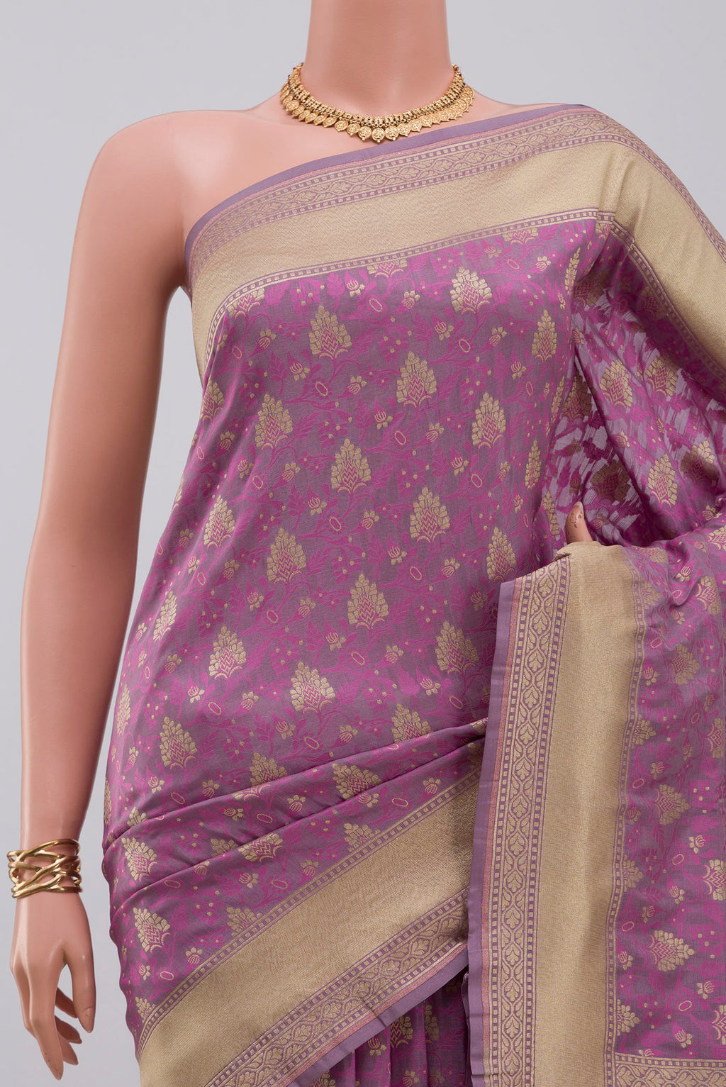 Border image of Lavender Banarasi Saree with Fancy on the body and Fancy Border. 