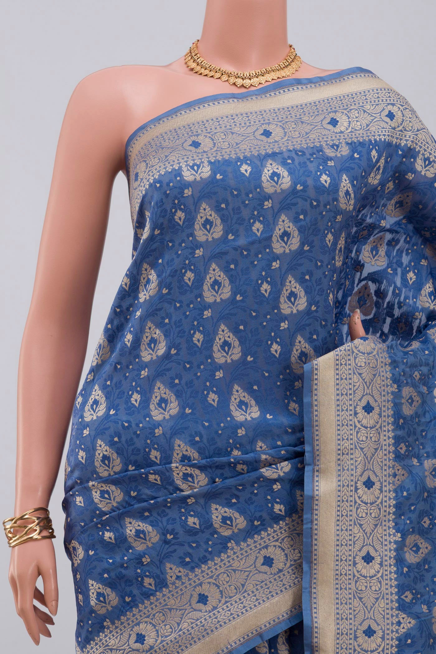 Border image of Blue Banarasi Saree with Fancy on the body and Fancy Border. 