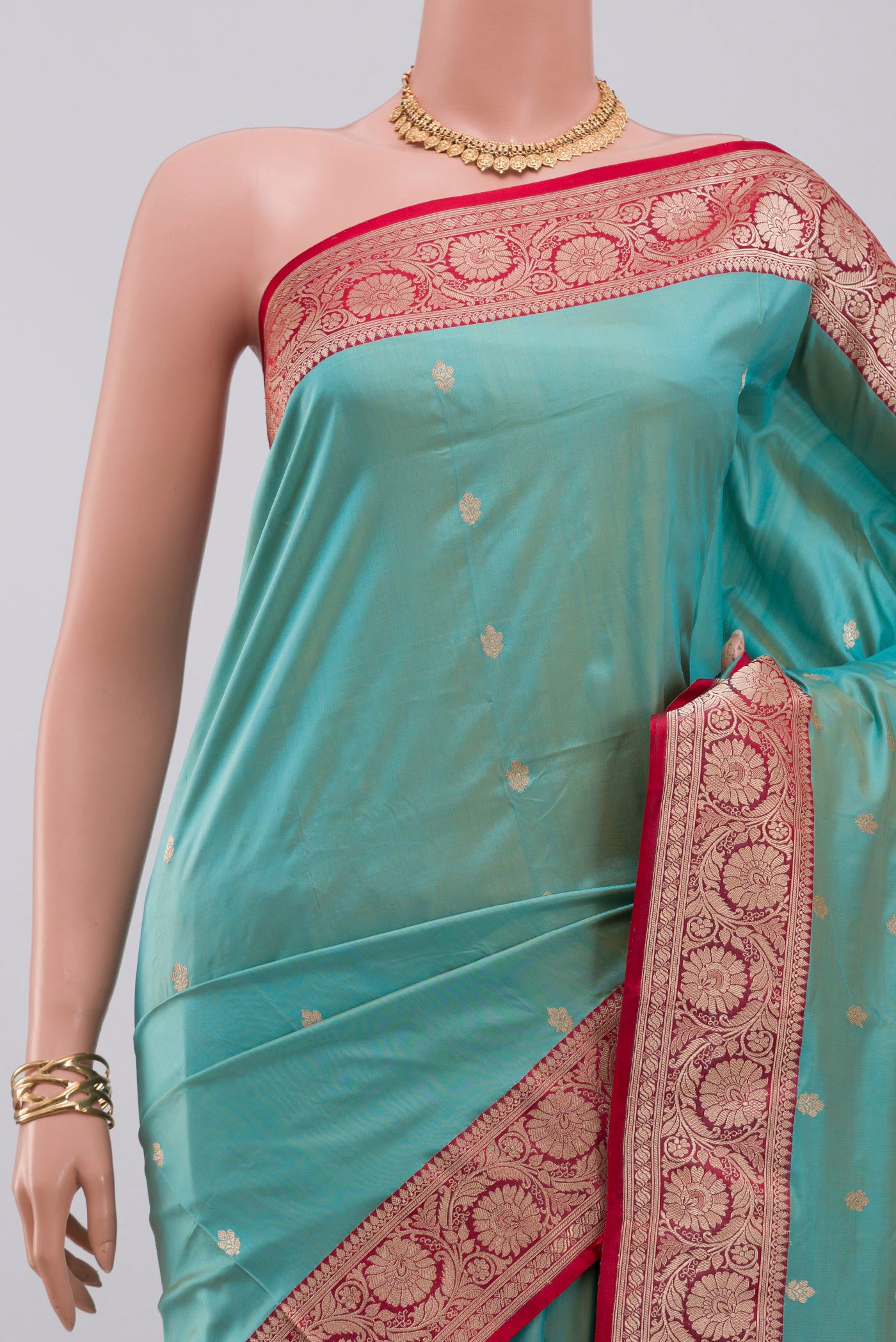 Border image of Blue Banarasi Katan Silk Saree with Zari Butta on the body and Zari Border. 