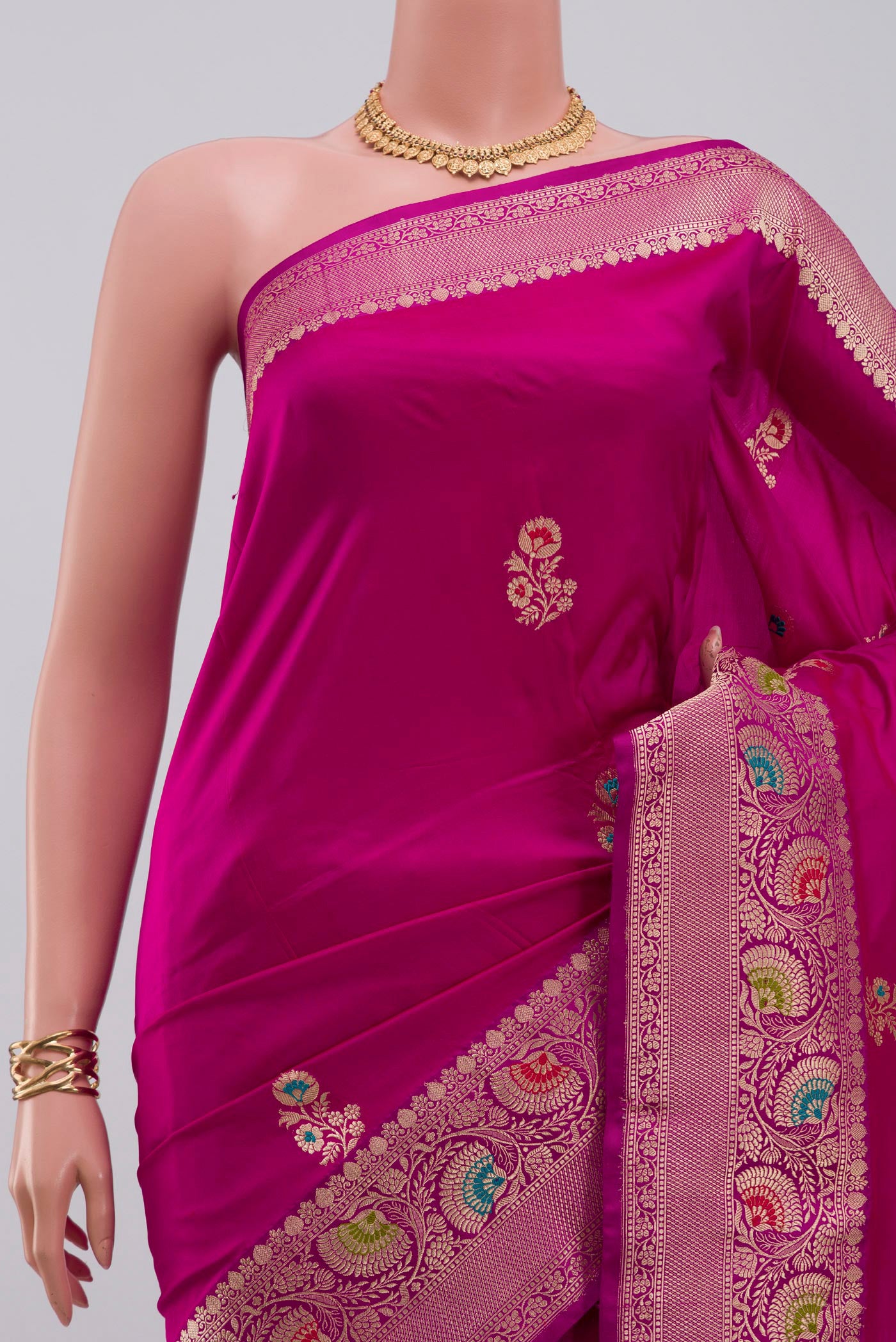 Border image of Pink Banarasi Katan Silk Saree with Zari Butta on the body and Fancy Border. 