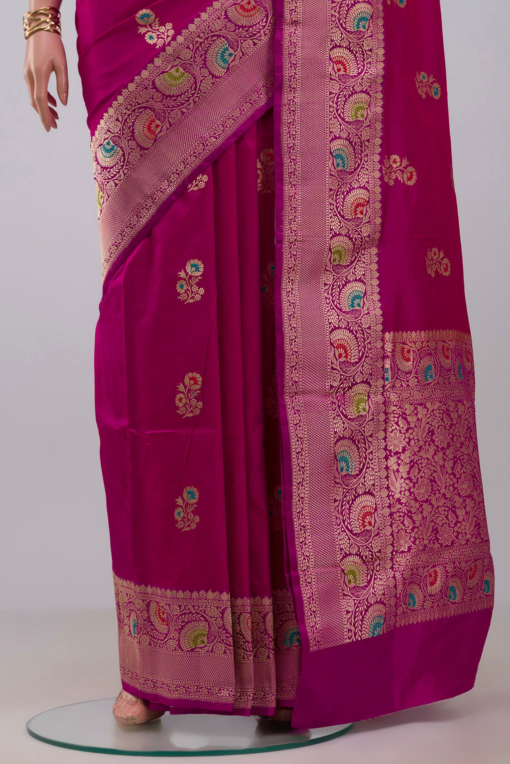 Pleats and pallu of Pink Banarasi Katan Silk Saree with Zari Butta on the body and Fancy Border. 