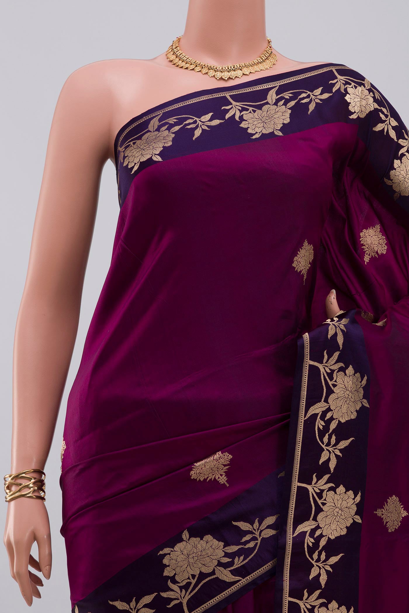Border image of Purple Banarasi Katan Silk Saree with Zari Butta on the body and Fancy Border. 