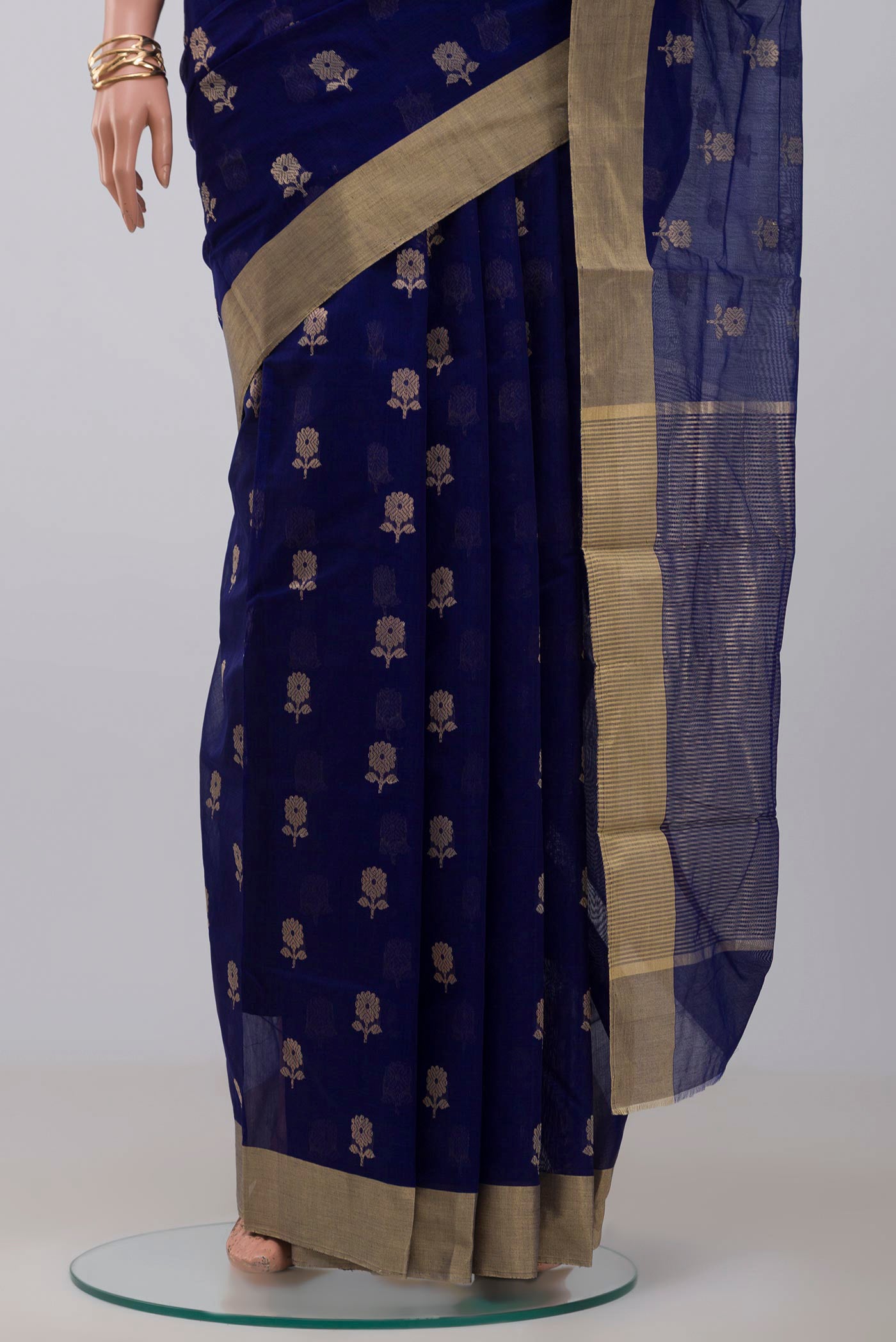 Pleats and pallu of Blue Chanderi Silk Cotton Saree with Zari Butta on the body and Zari Border. 