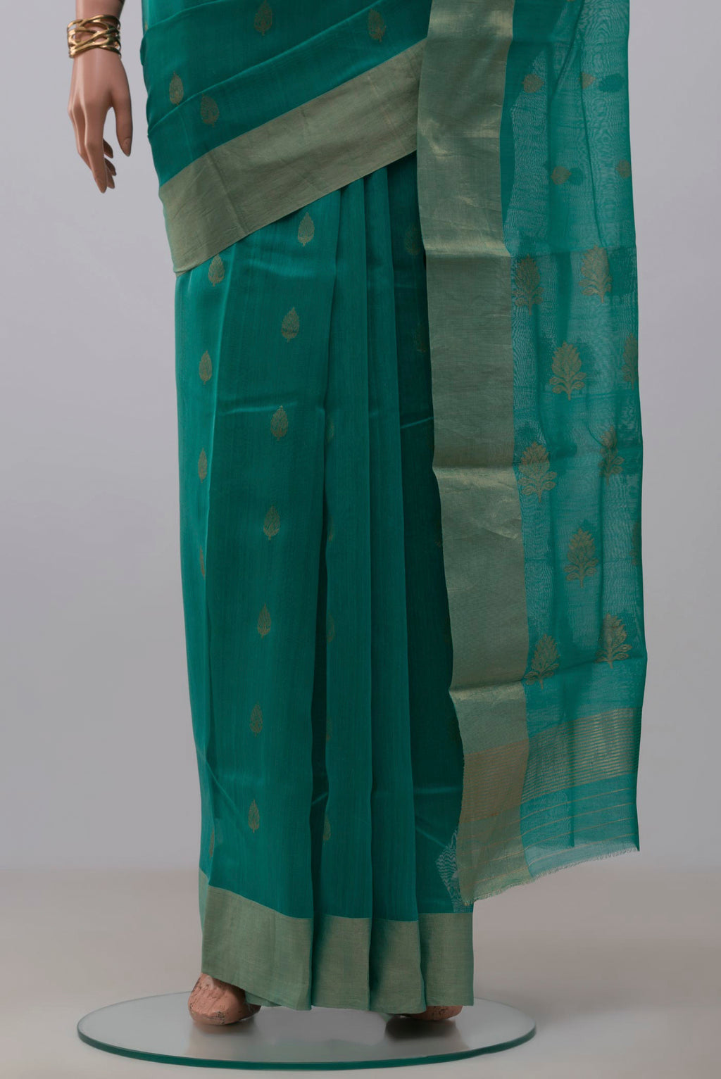 Pleats and pallu of Blue Chanderi Silk Cotton Saree with Zari Butta on the body and Zari Border. 