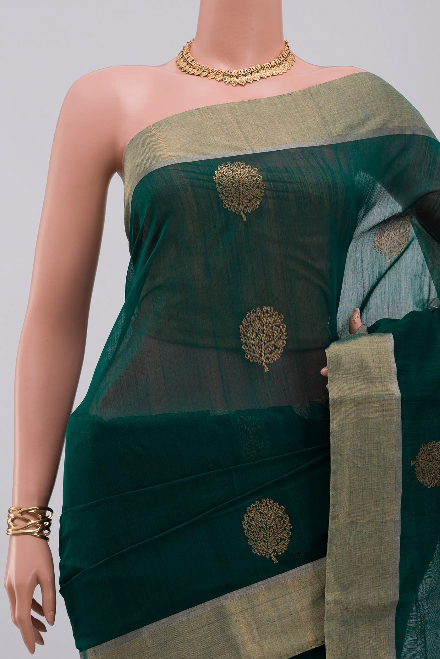 Border image of Green Chanderi Silk Cotton Saree with Zari Butta on the body and Zari Border. 