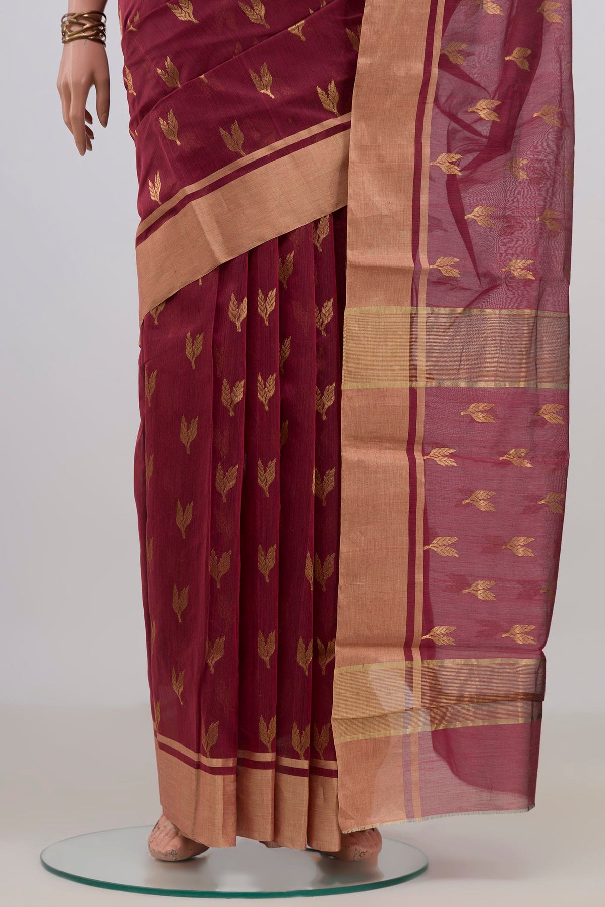 Pleats and pallu of Pink Chanderi Cotton Saree with Zari Butta on the body and Zari Border. 