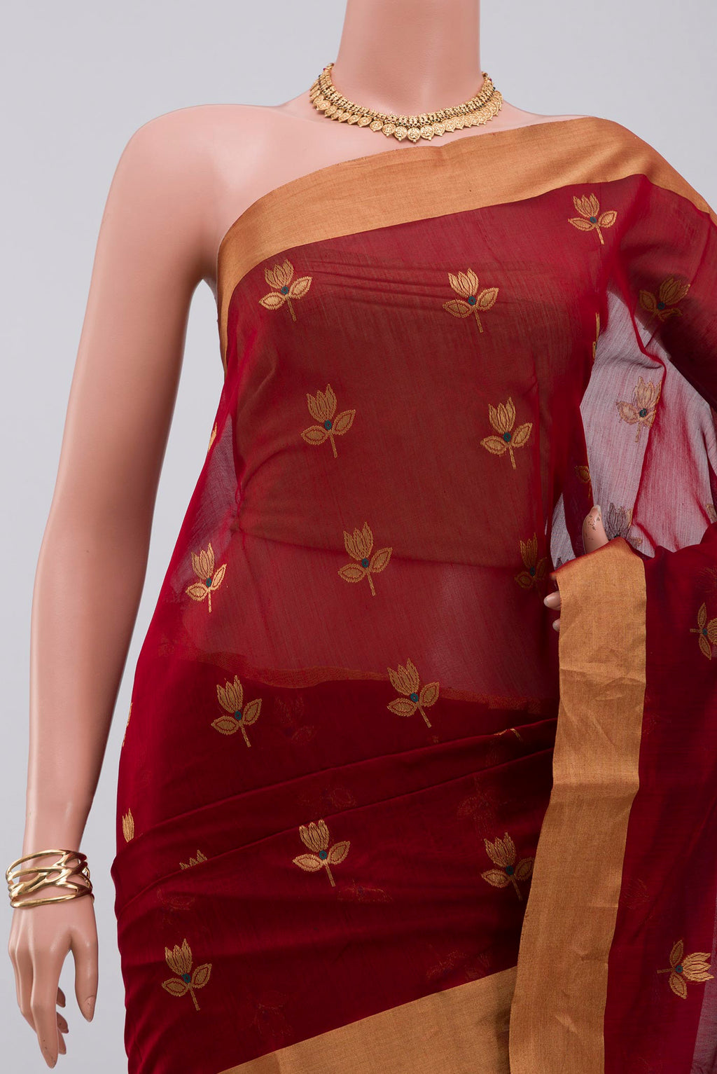 Border image of Red Chanderi Silk Cotton Saree with Zari Butta on the body and Zari Border. 