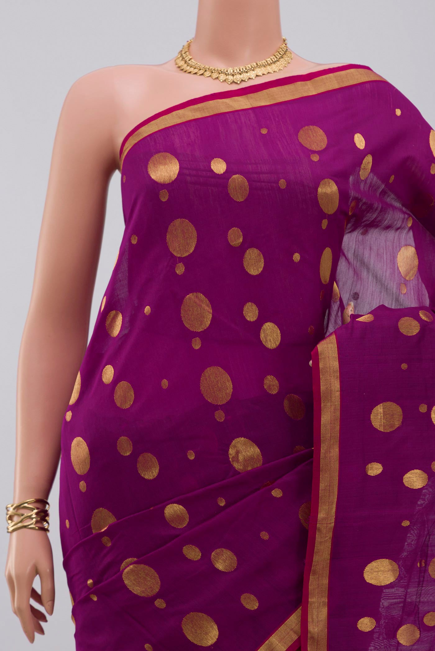 Border image of Magenta Chanderi Silk Cotton Saree with Zari Butta on the body and Zari Border. 