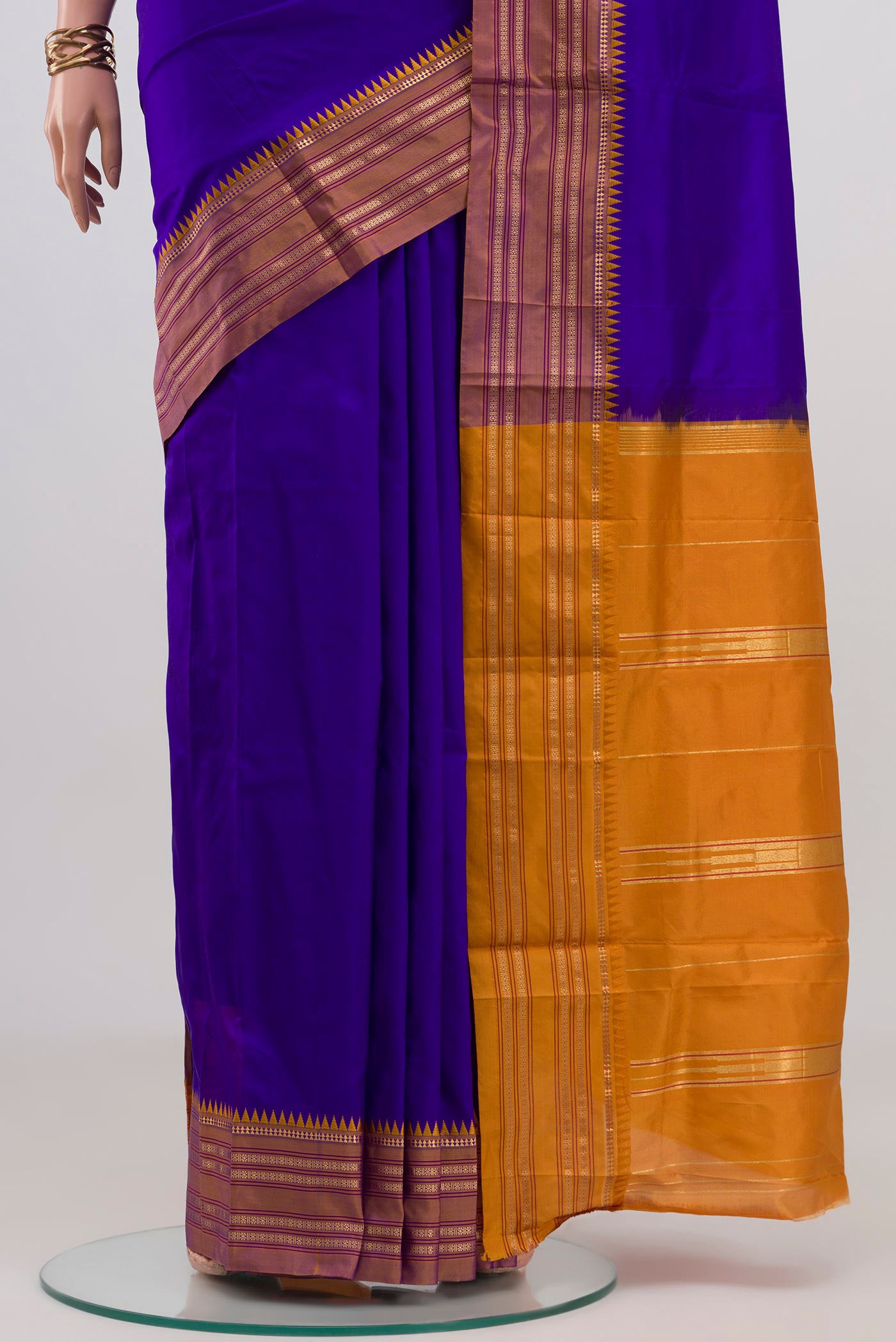 Pleats and pallu of Blue Narayanpet Silk Saree with Plain Body and Zari Border. 